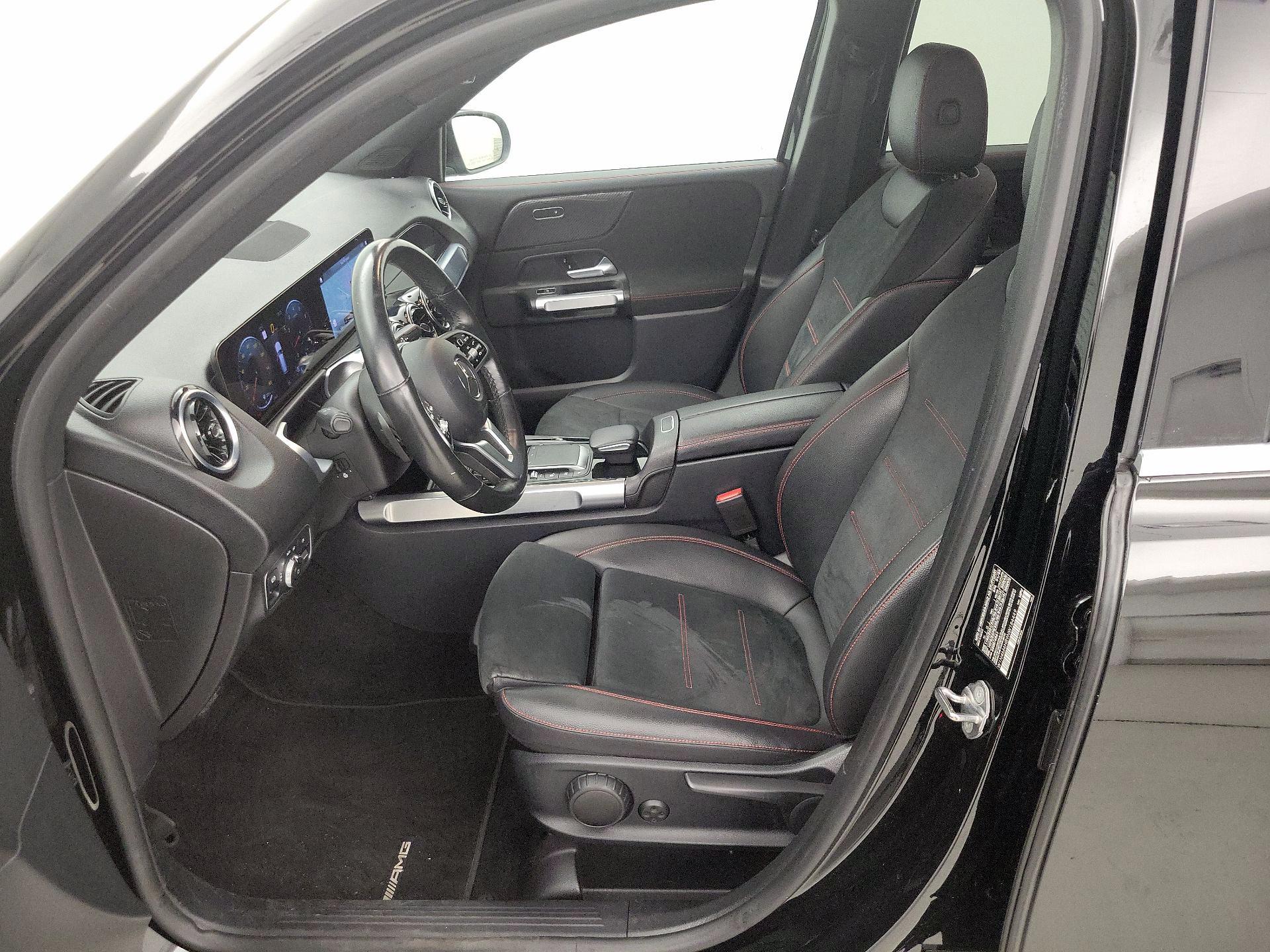 Thumbnail: 2022 Mercedes-Benz GLB - 11