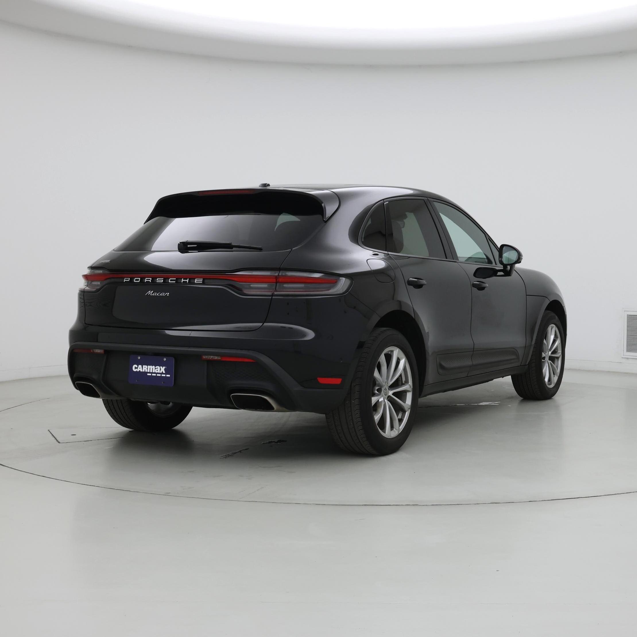 Thumbnail: 2022 Porsche Macan - 8
