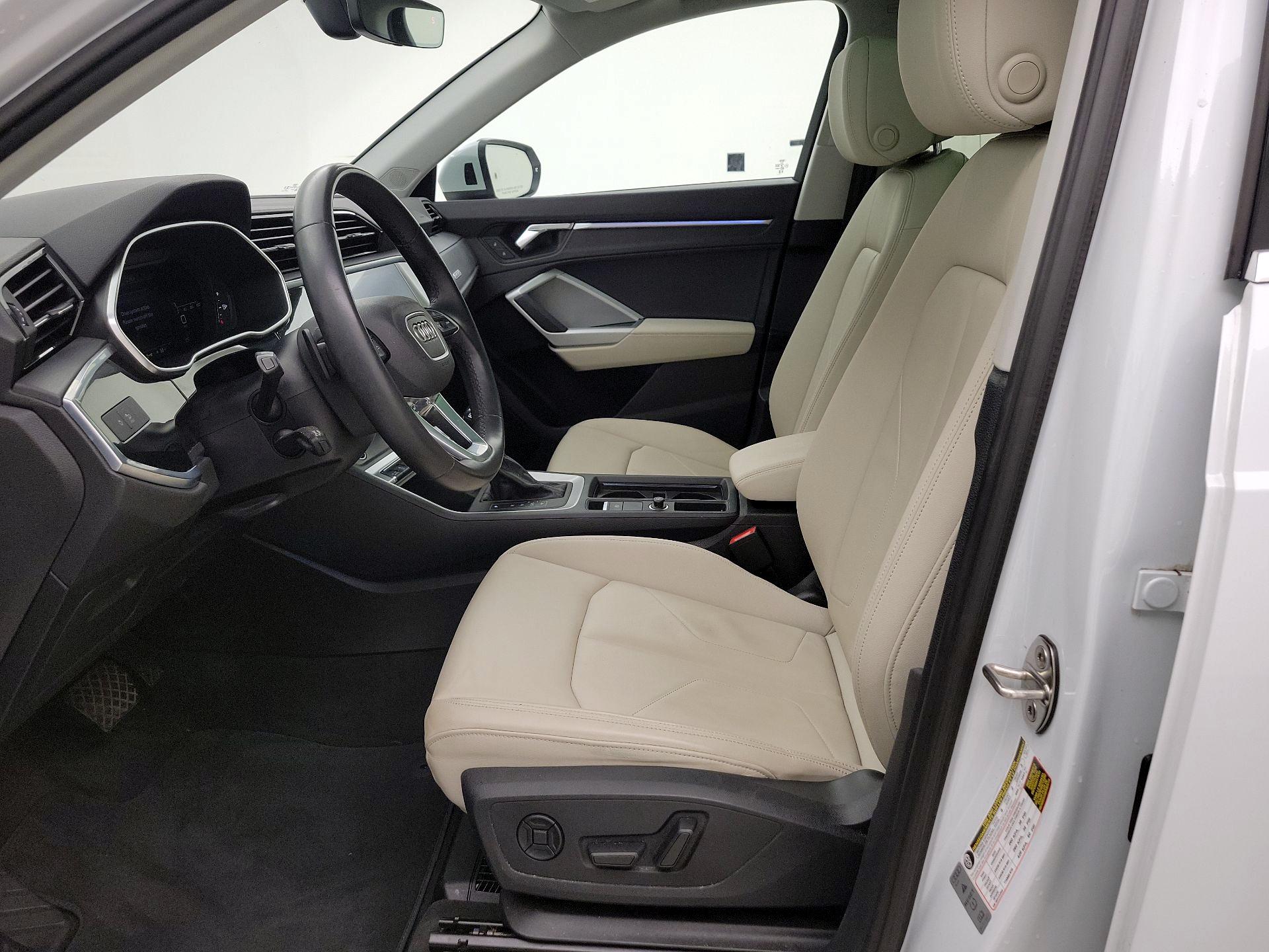 Thumbnail: 2022 Audi Q3 - 11