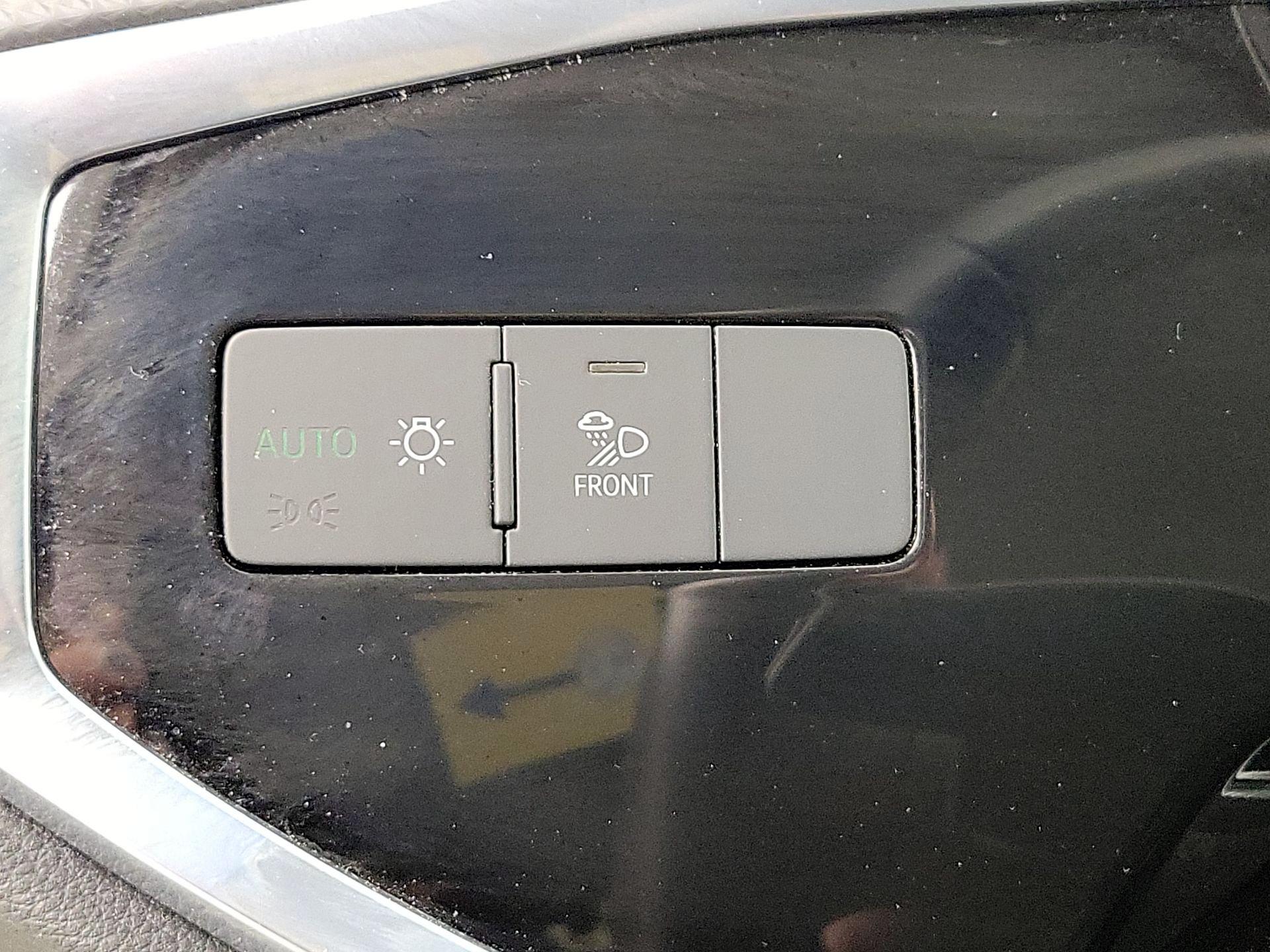 Thumbnail: 2022 Audi Q3 - 13