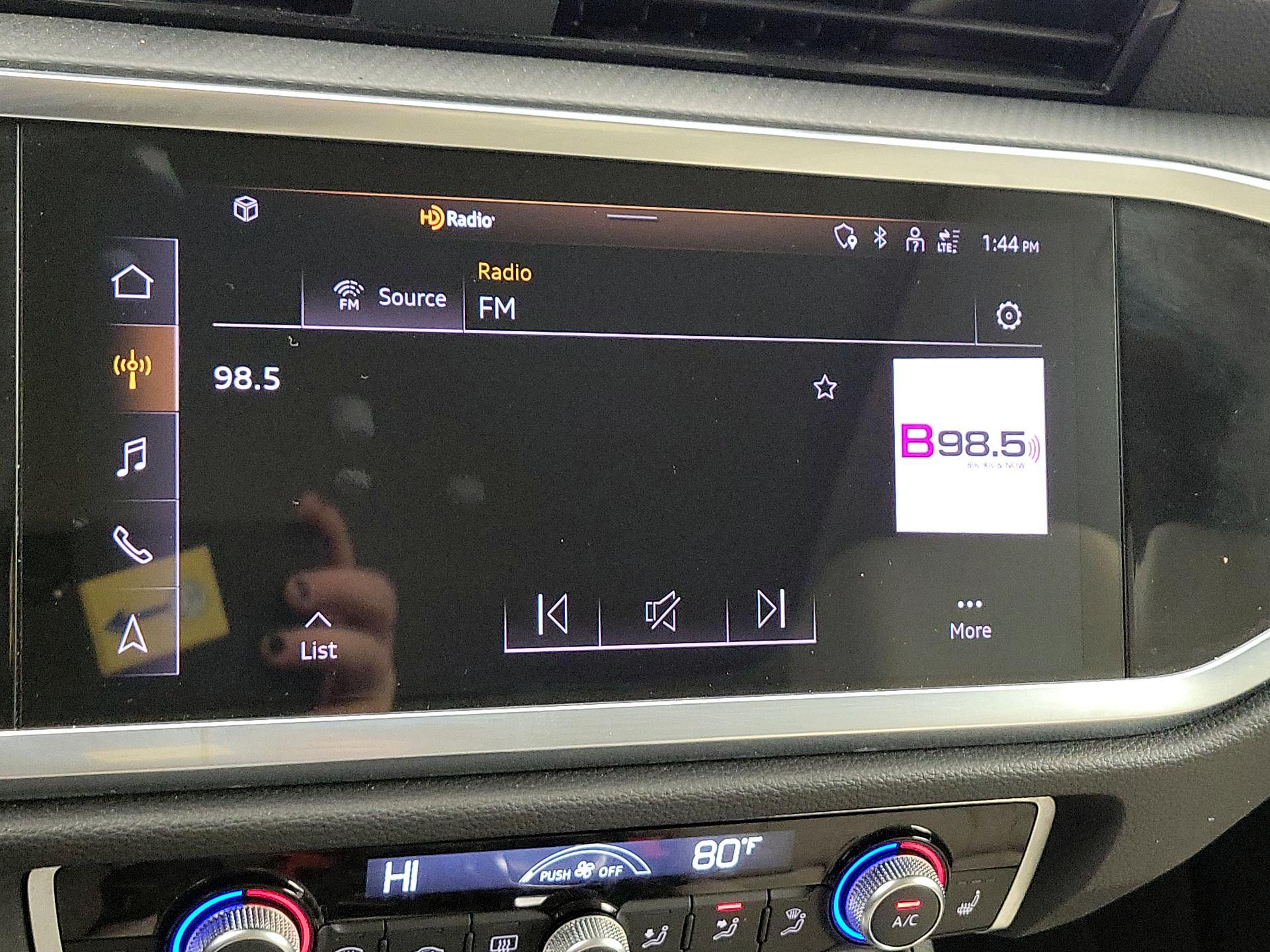 Thumbnail: 2022 Audi Q3 - 16