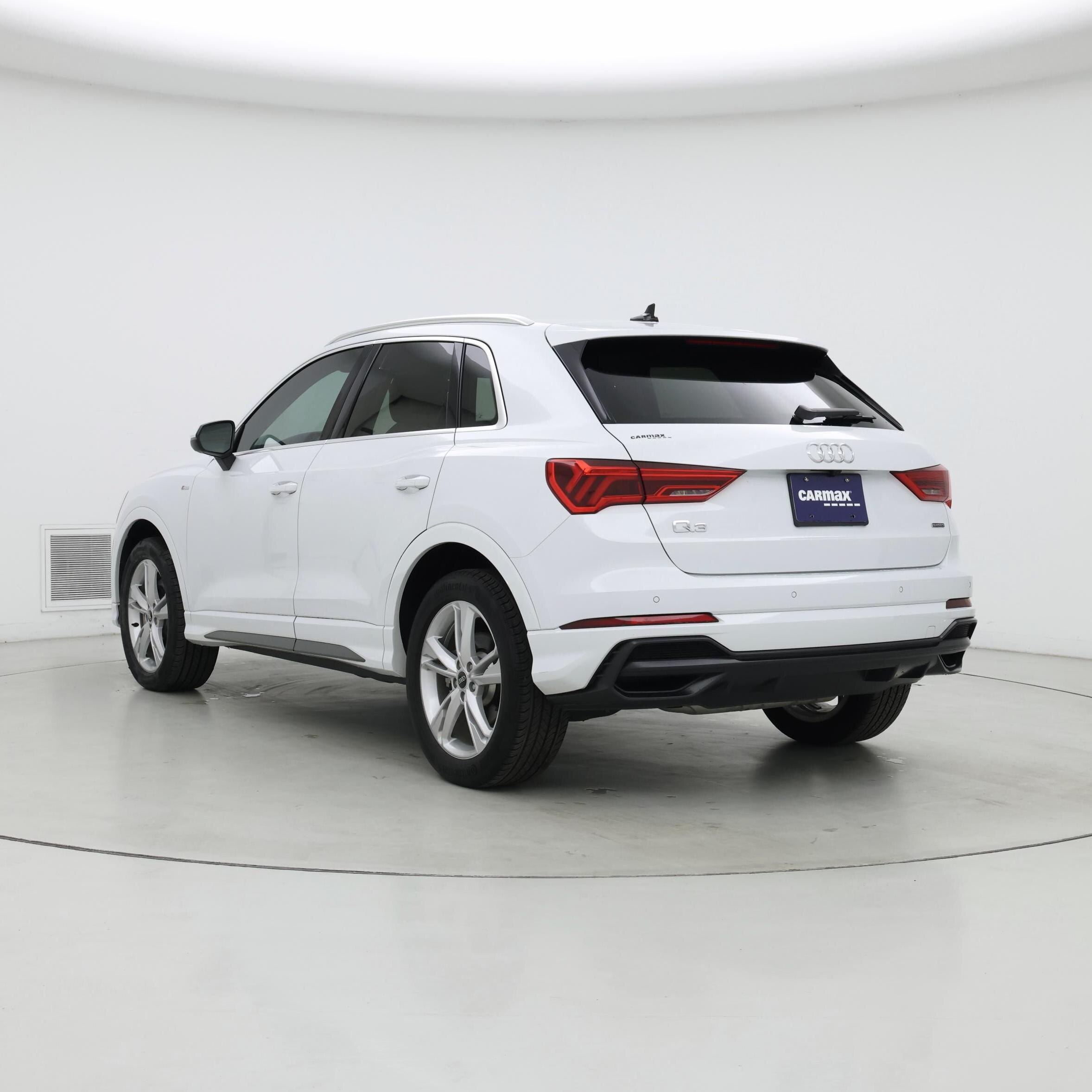 Thumbnail: 2022 Audi Q3 - 2