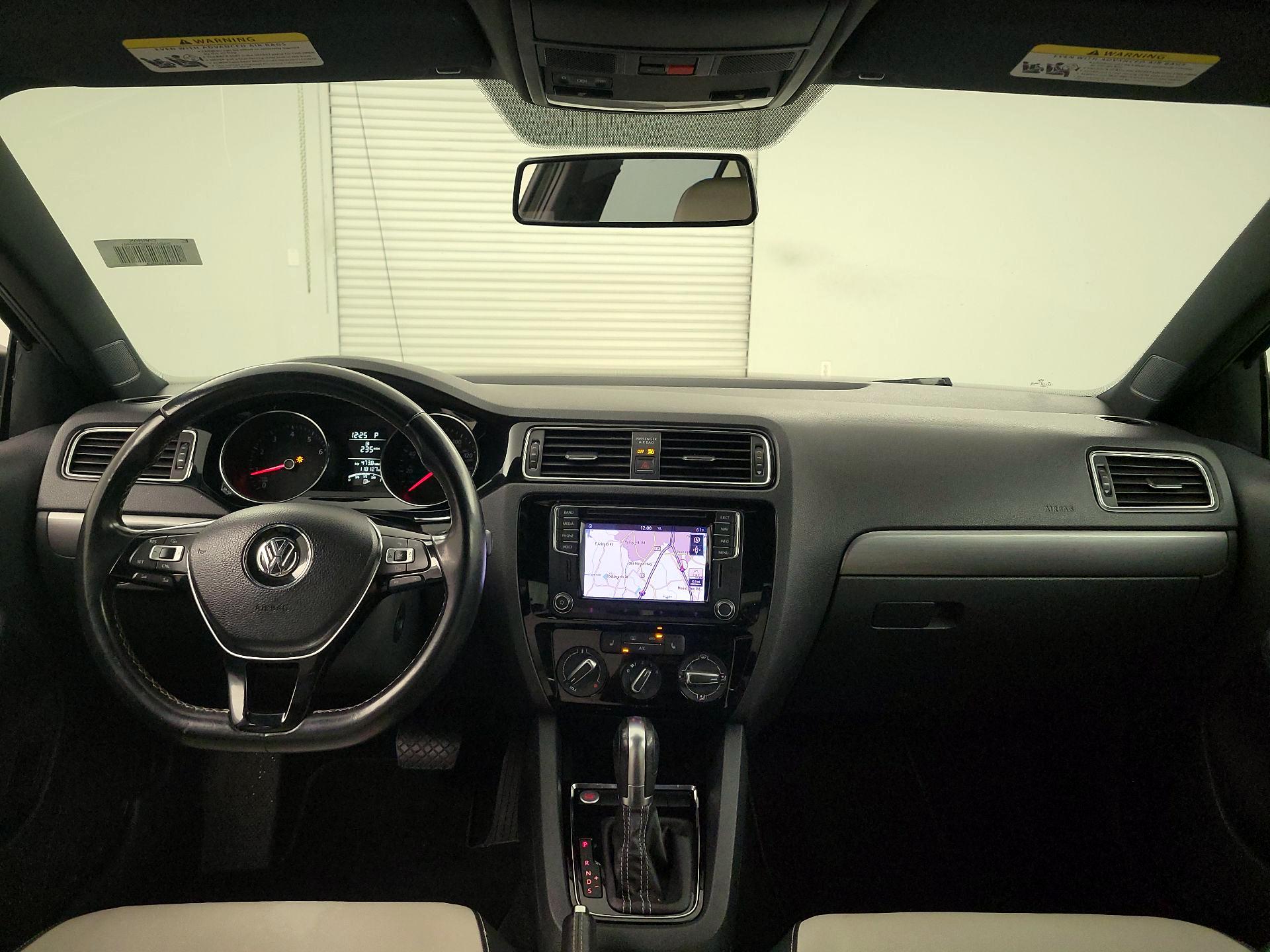 Thumbnail: 2016 Volkswagen Jetta - 9