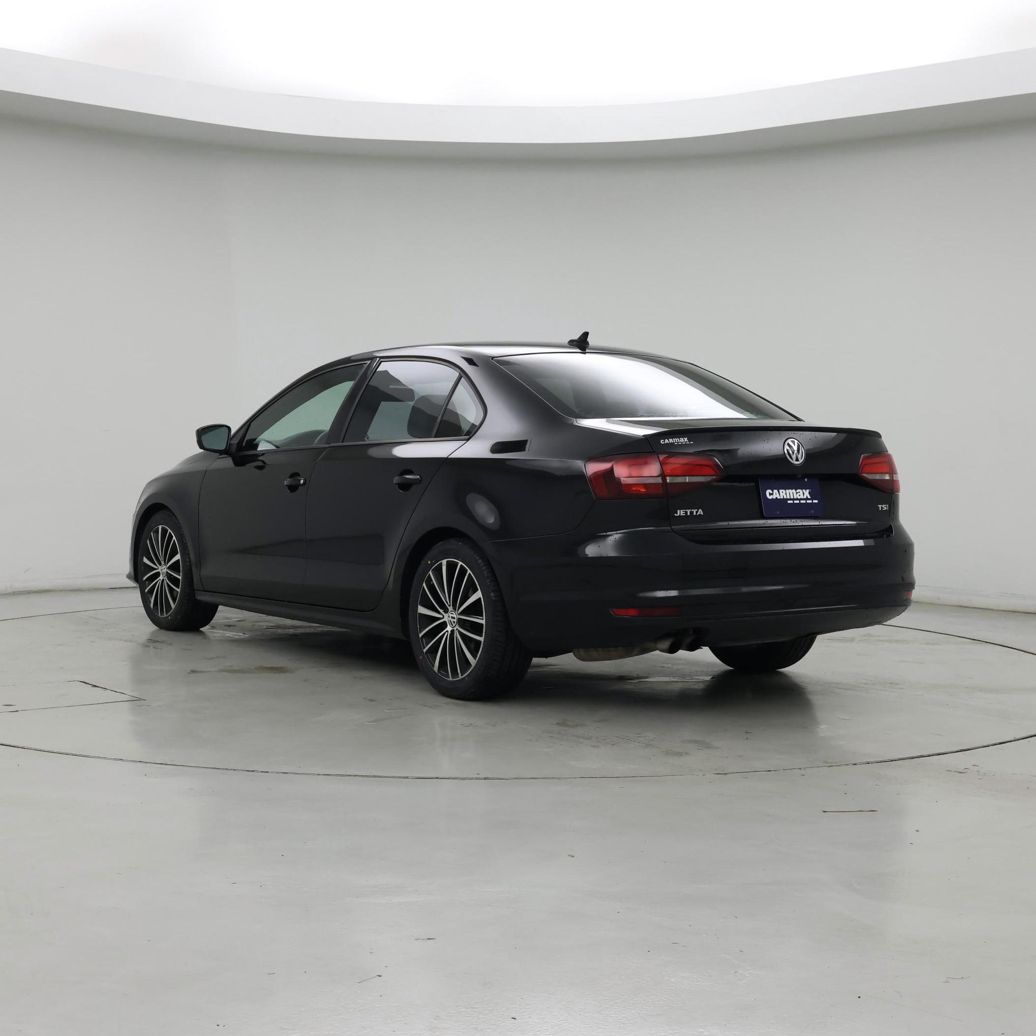 Thumbnail: 2016 Volkswagen Jetta - 2