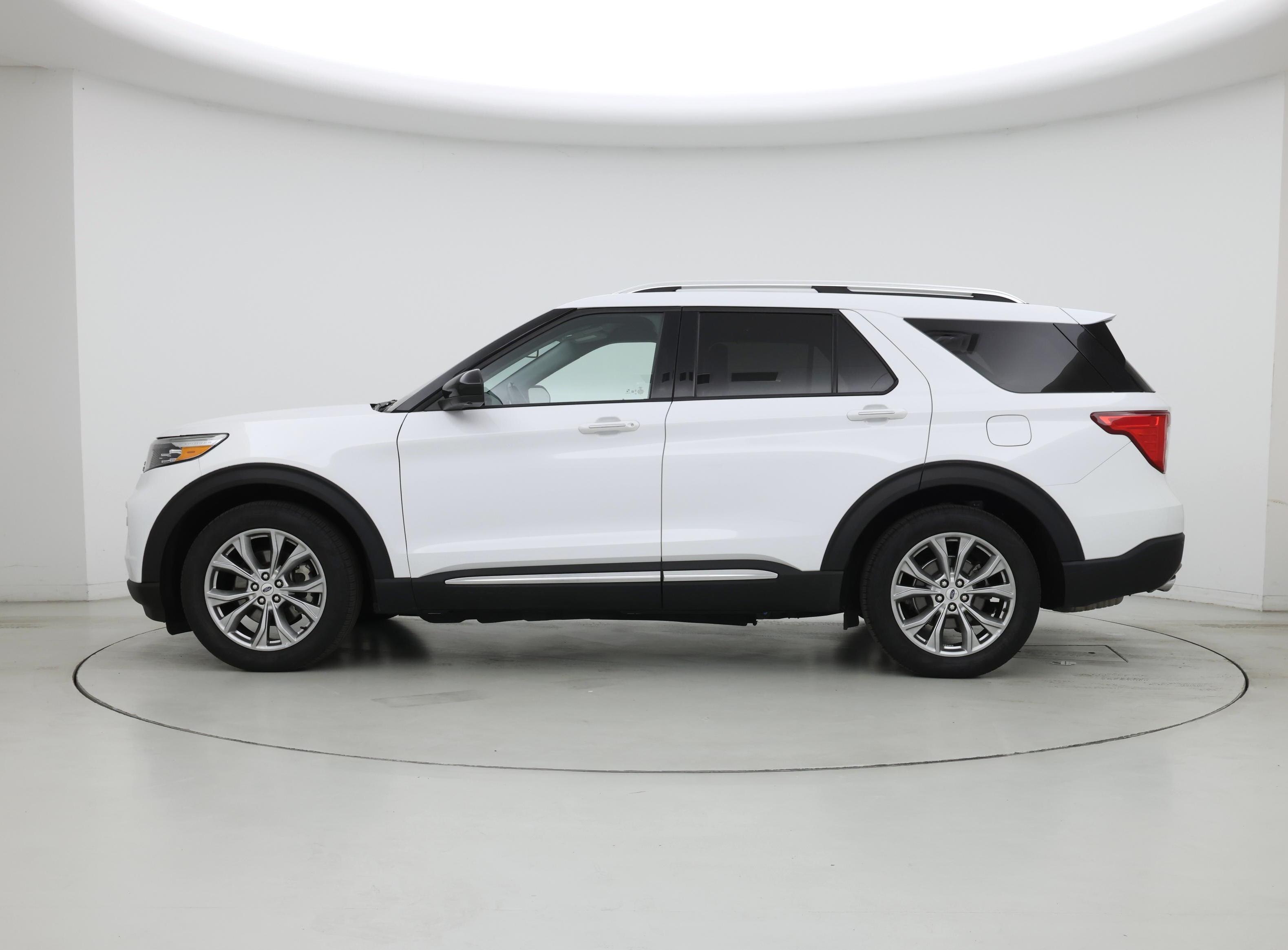 Thumbnail: 2023 Ford Explorer - 3