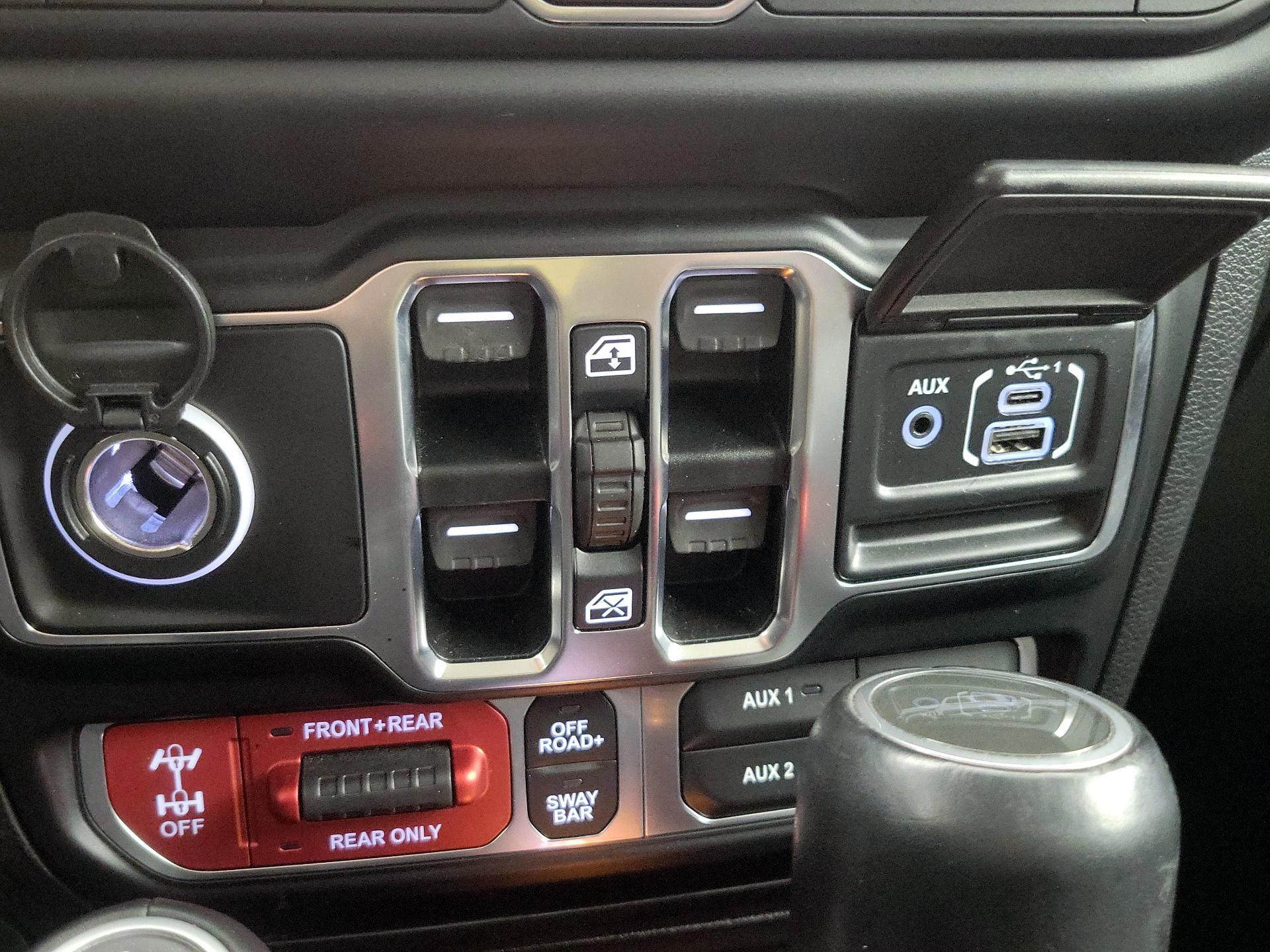 Thumbnail: 2020 Jeep Gladiator - 19