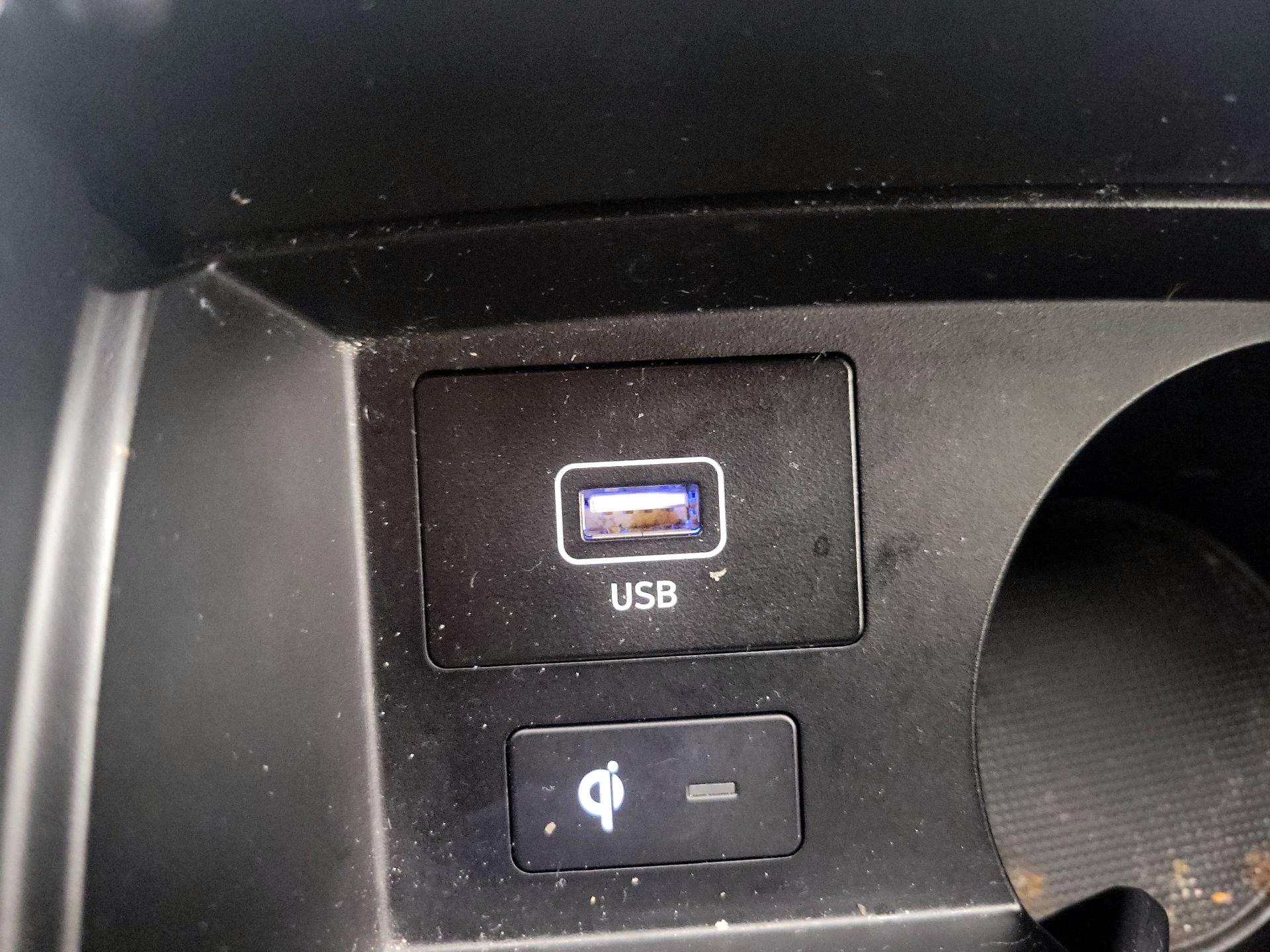 Thumbnail: 2023 Hyundai Santa Fe - 19