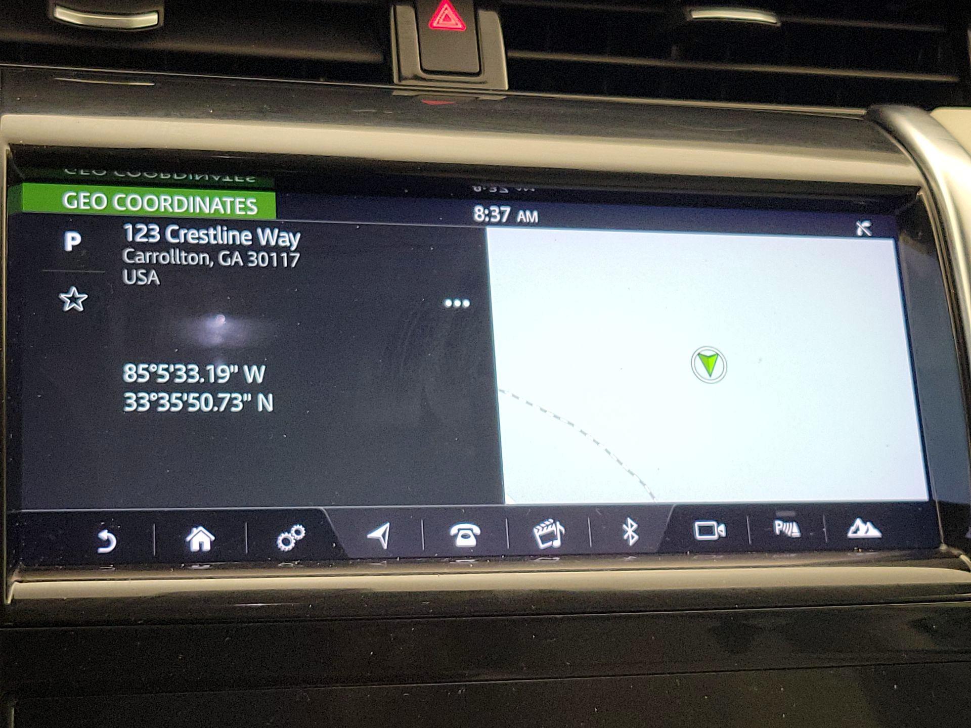 Thumbnail: 2020 Land Rover Discovery Sport - 14