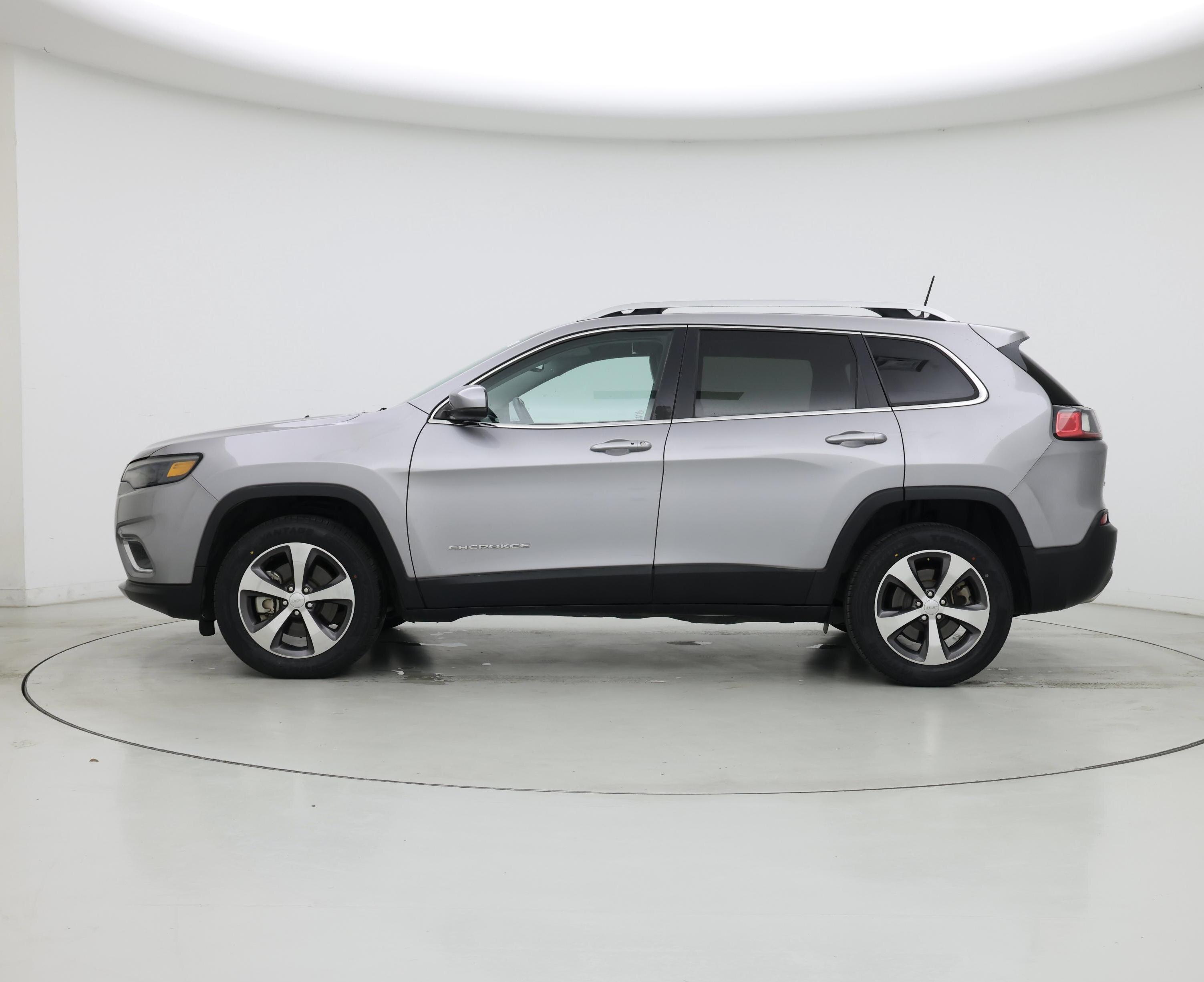 Thumbnail: 2020 Jeep Cherokee - 3