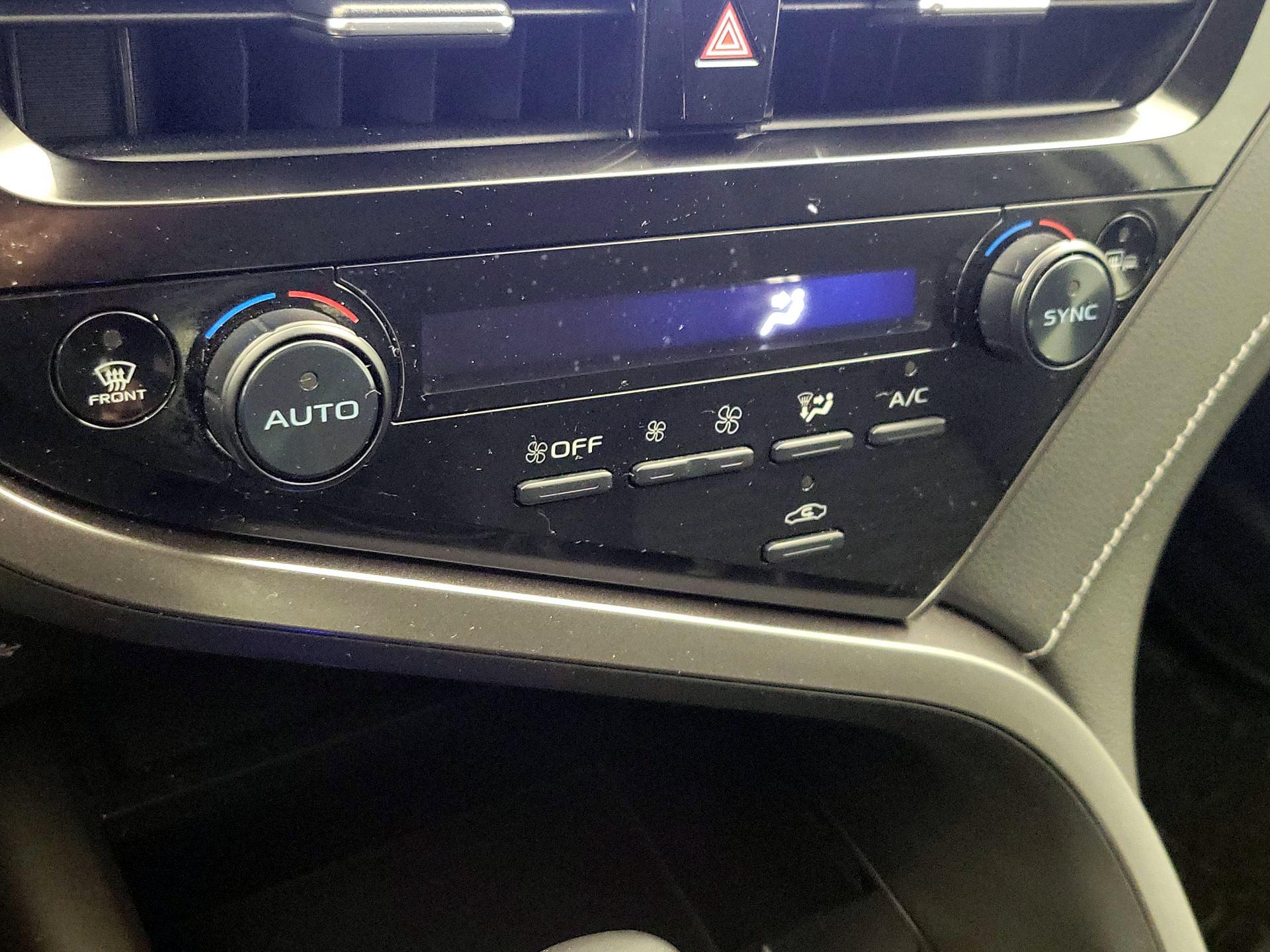 Thumbnail: 2023 Toyota Camry - 16