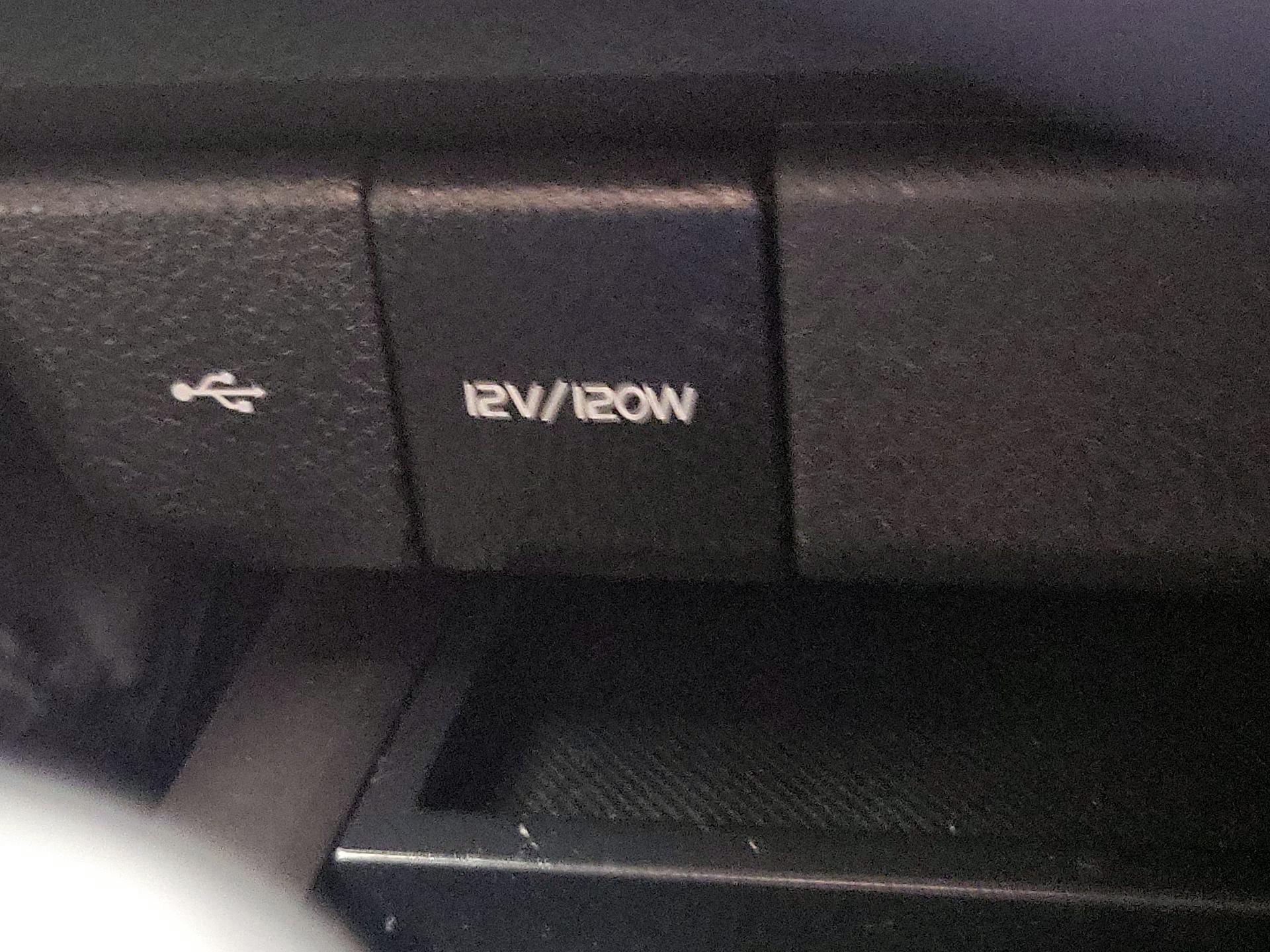 Thumbnail: 2023 Toyota Camry - 18