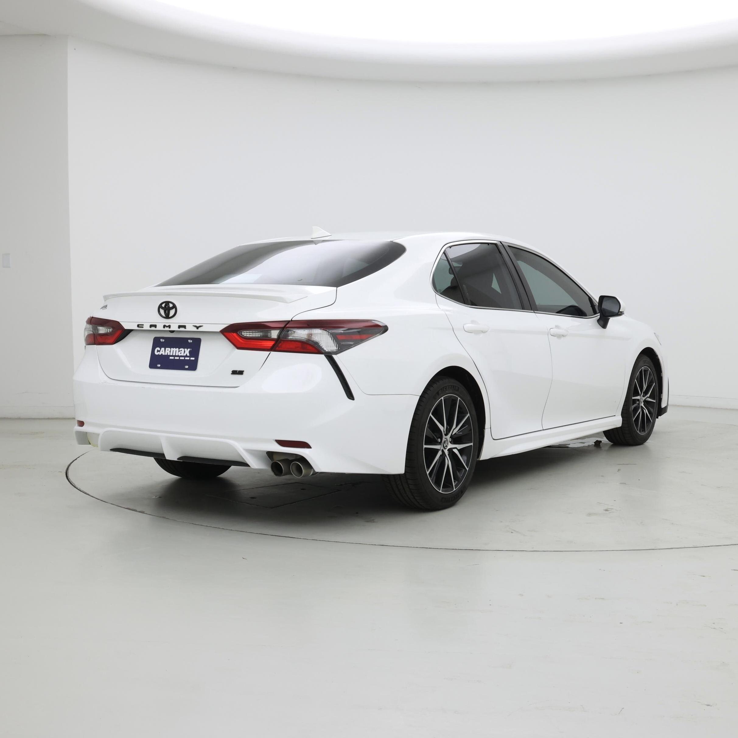 Thumbnail: 2023 Toyota Camry - 8