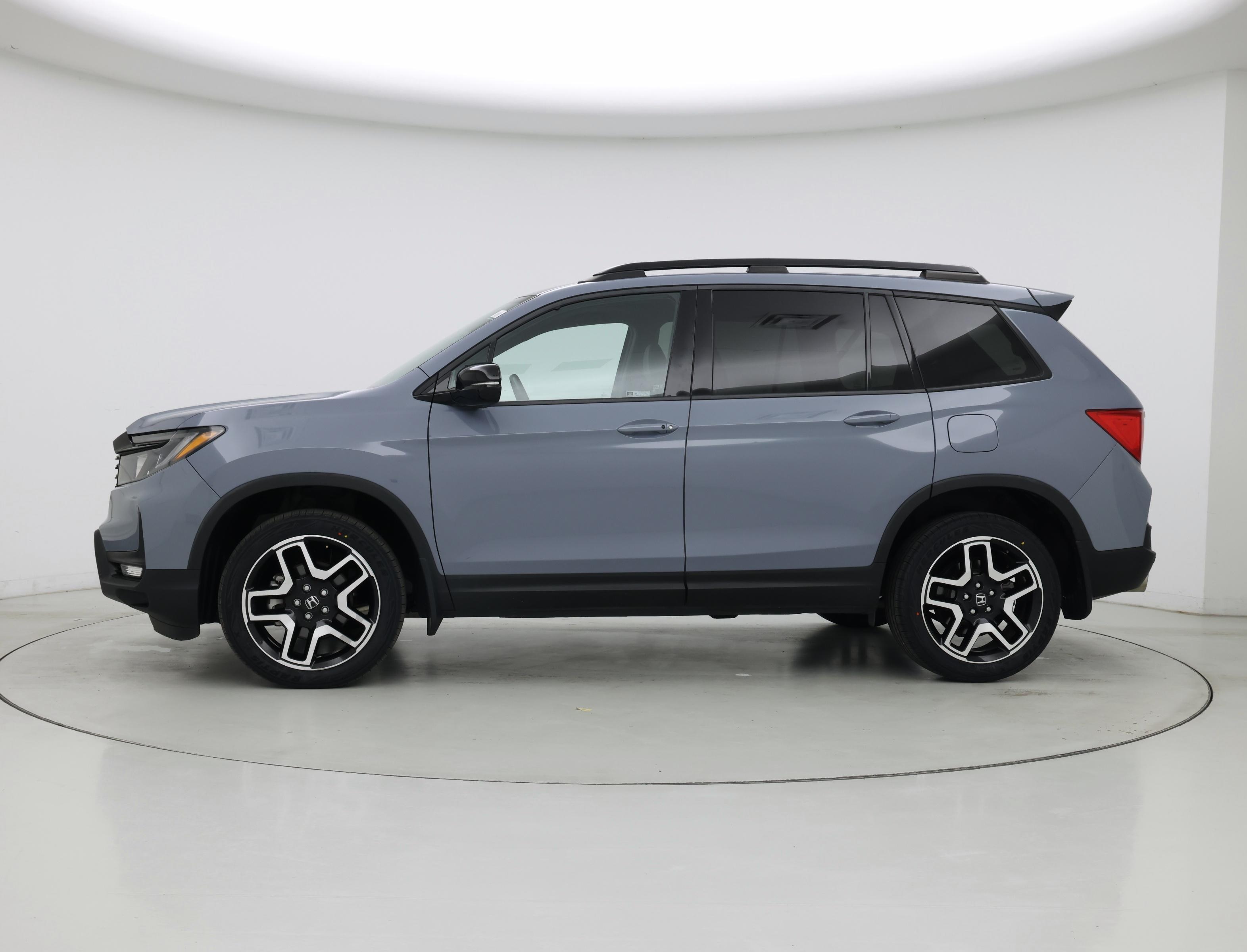 Thumbnail: 2022 Honda Passport - 3