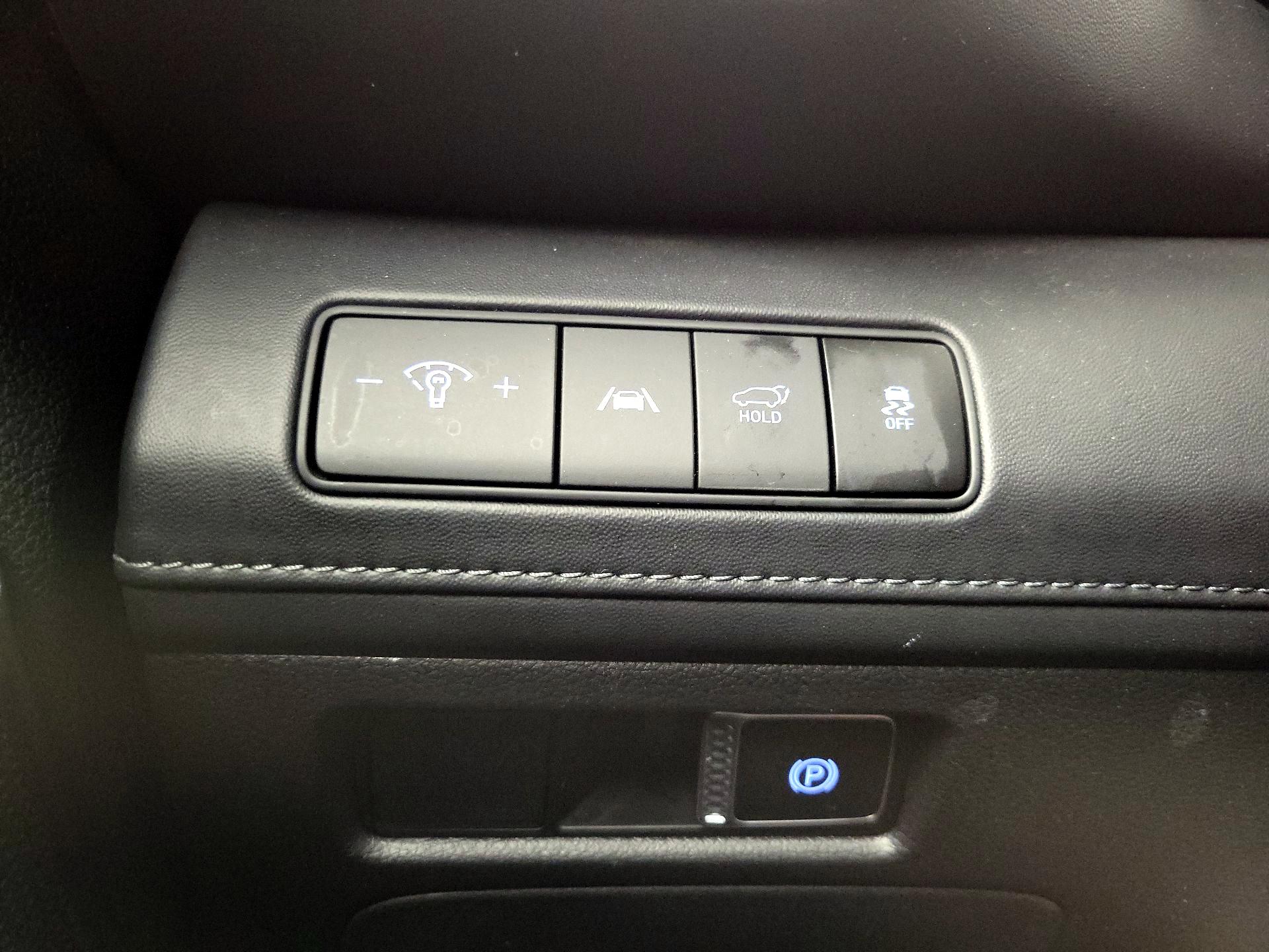 Thumbnail: 2023 Hyundai Santa Fe - 13