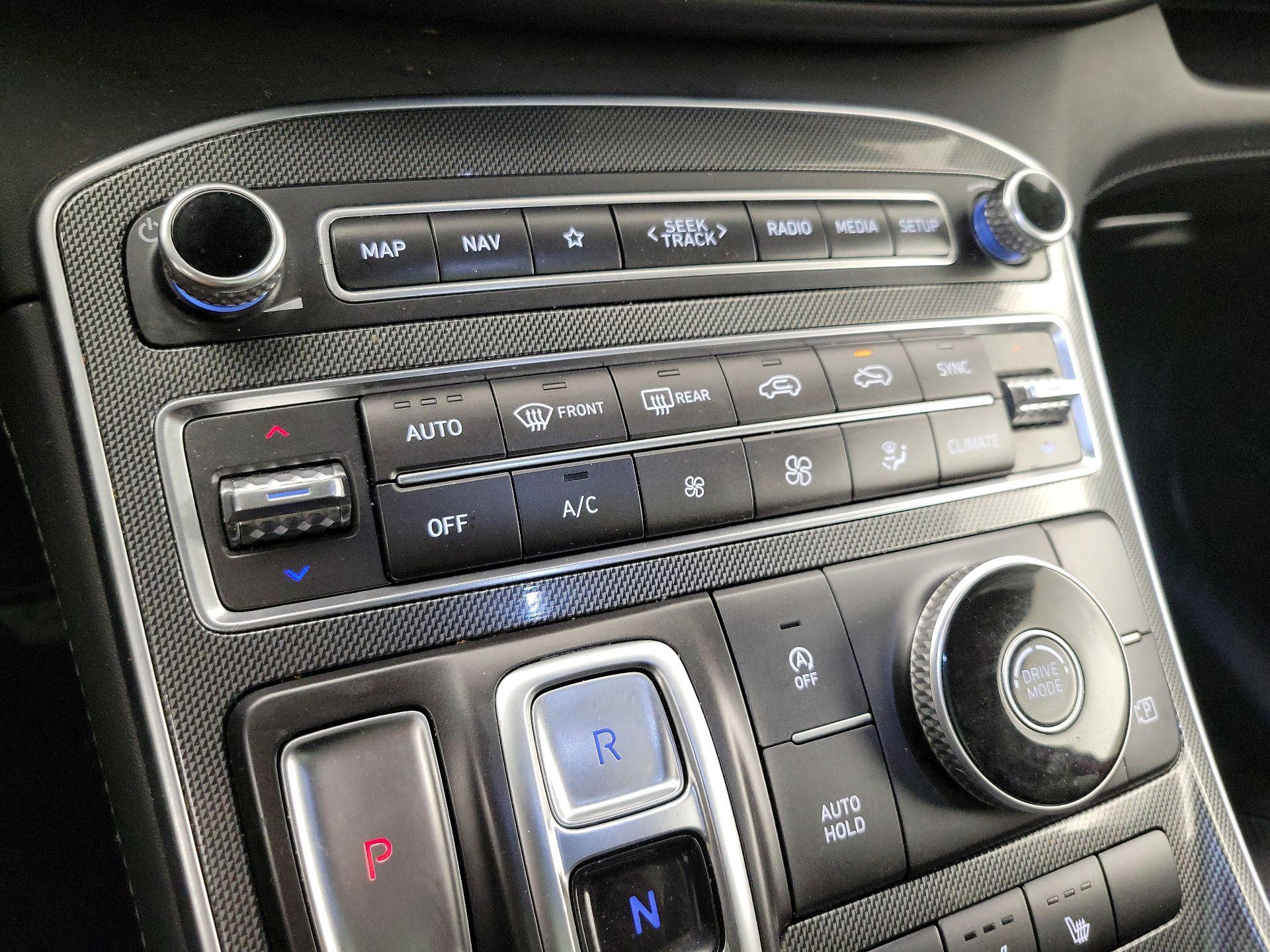 Thumbnail: 2023 Hyundai Santa Fe - 17