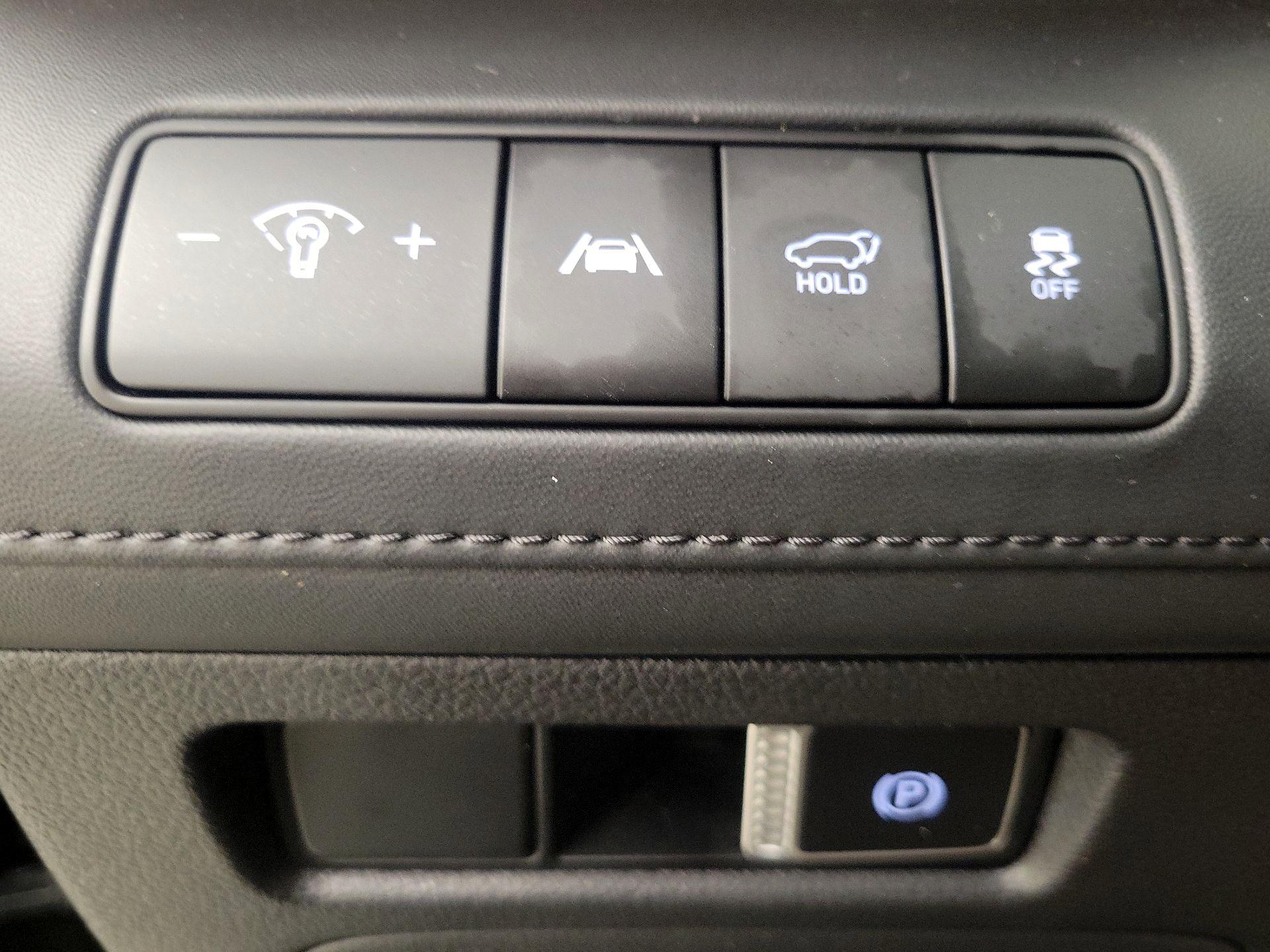 Thumbnail: 2023 Hyundai Santa Fe - 13