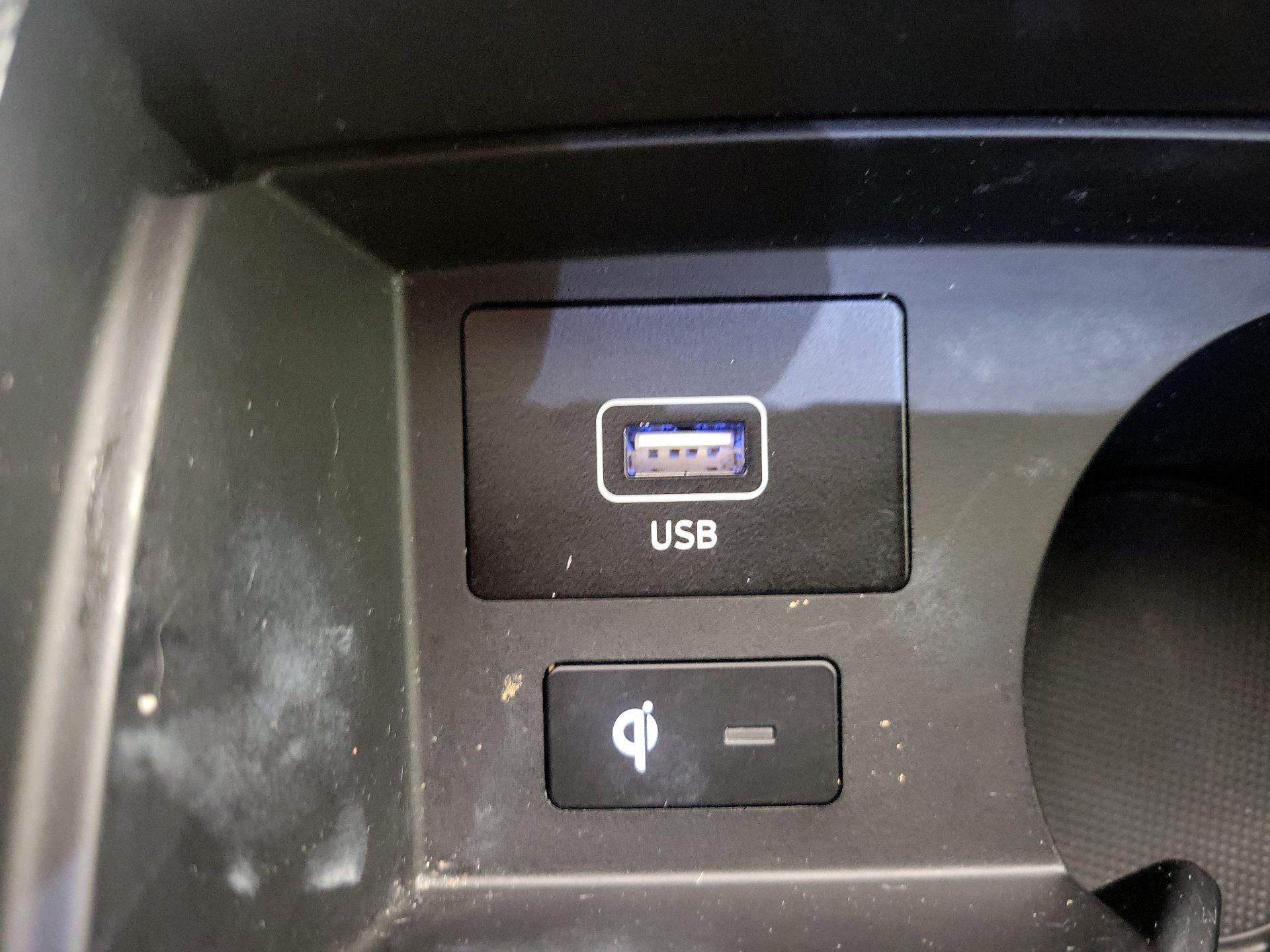 Thumbnail: 2023 Hyundai Santa Fe - 19