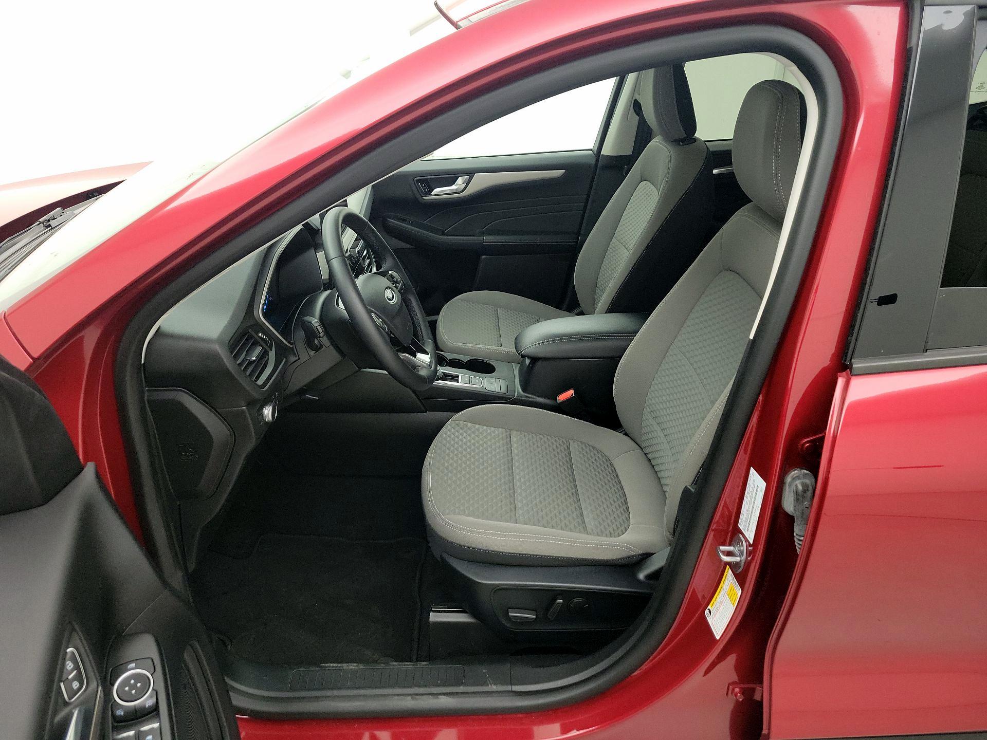 Thumbnail: 2021 Ford Escape - 11