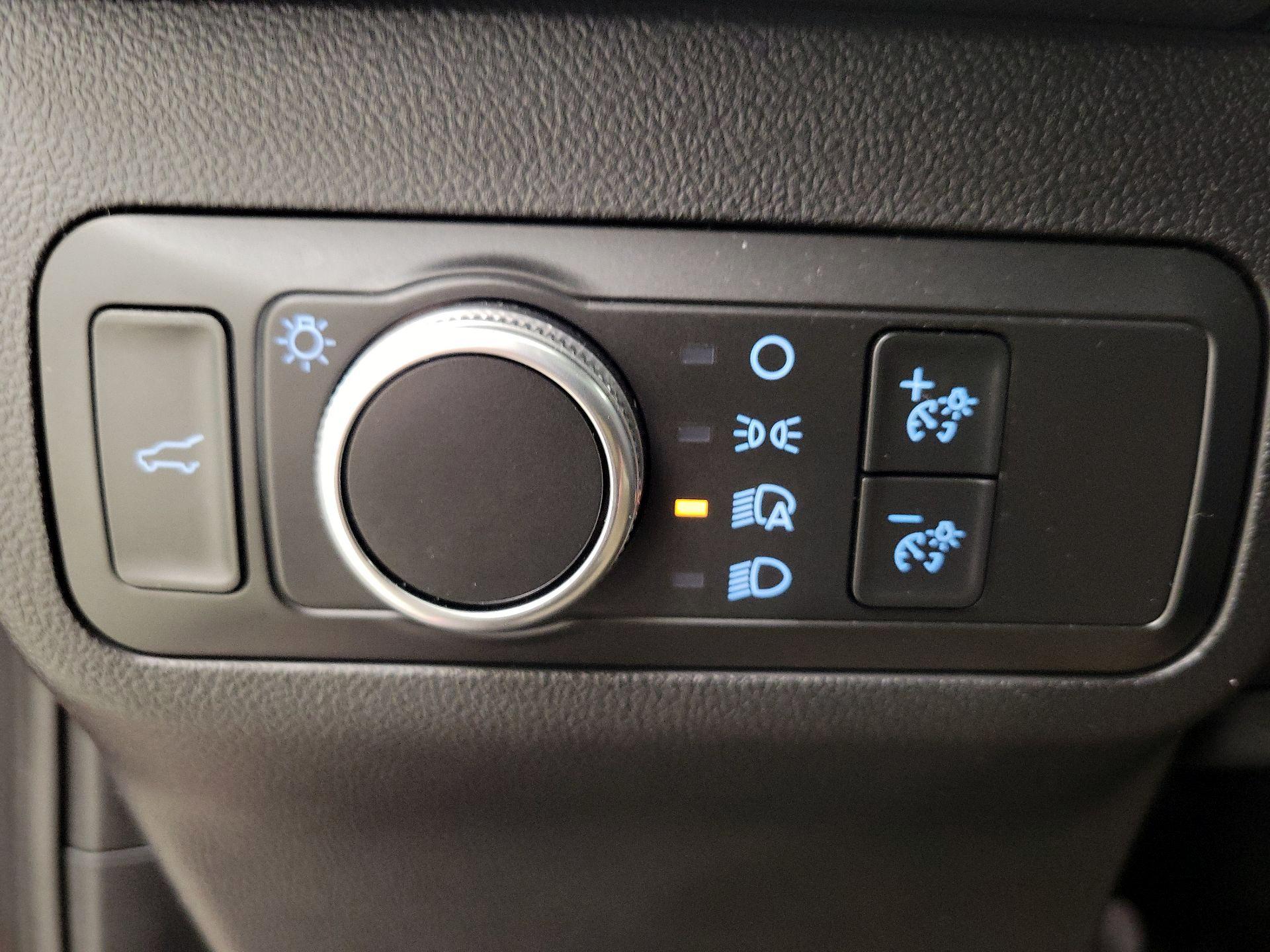 Thumbnail: 2021 Ford Escape - 13