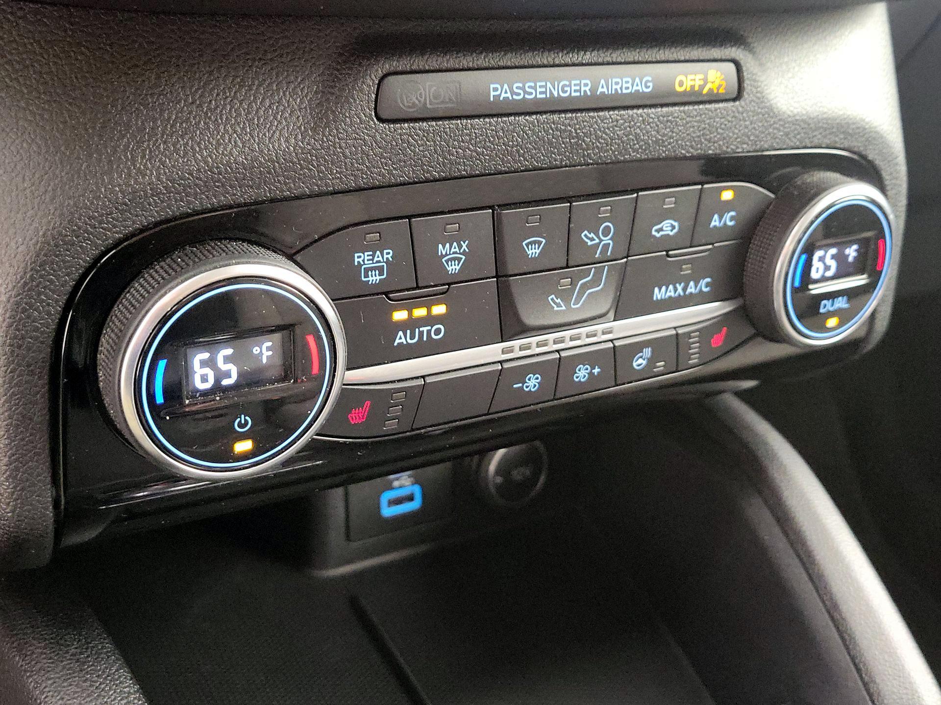 Thumbnail: 2021 Ford Escape - 17