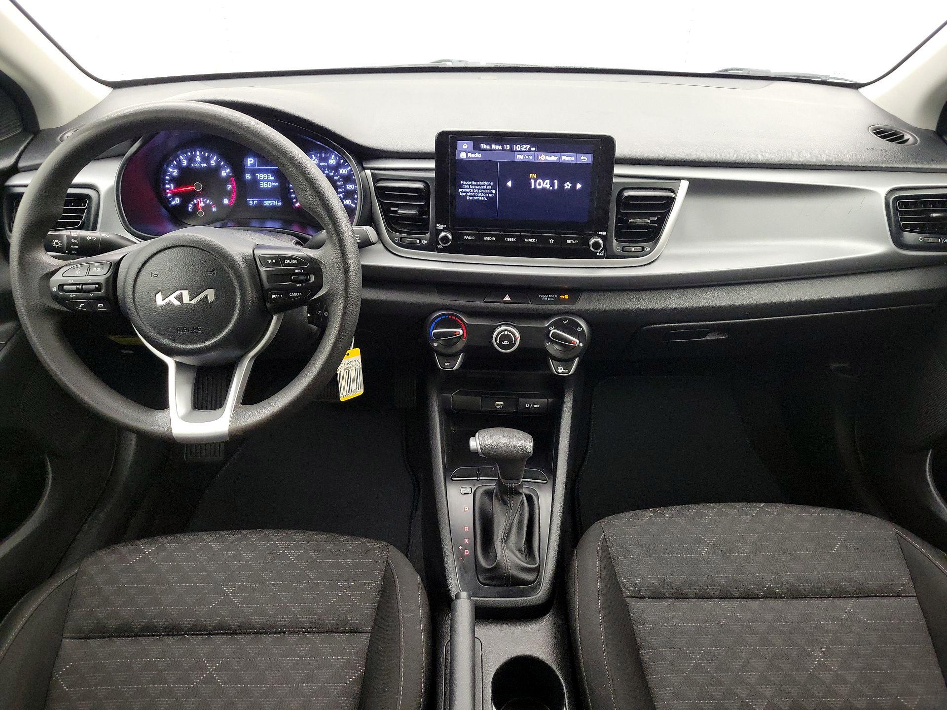 Thumbnail: 2023 Kia Rio - 9