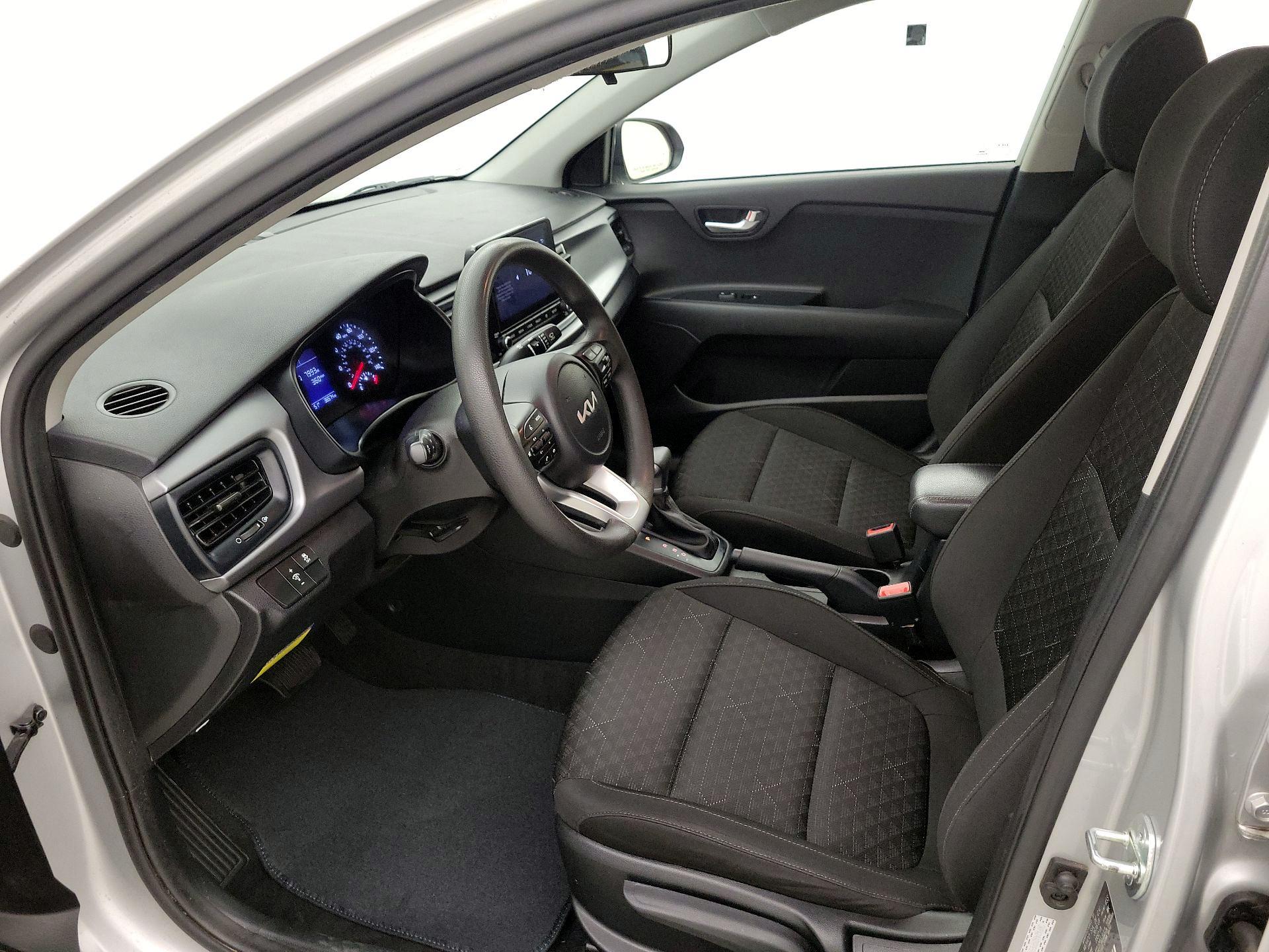 Thumbnail: 2023 Kia Rio - 11