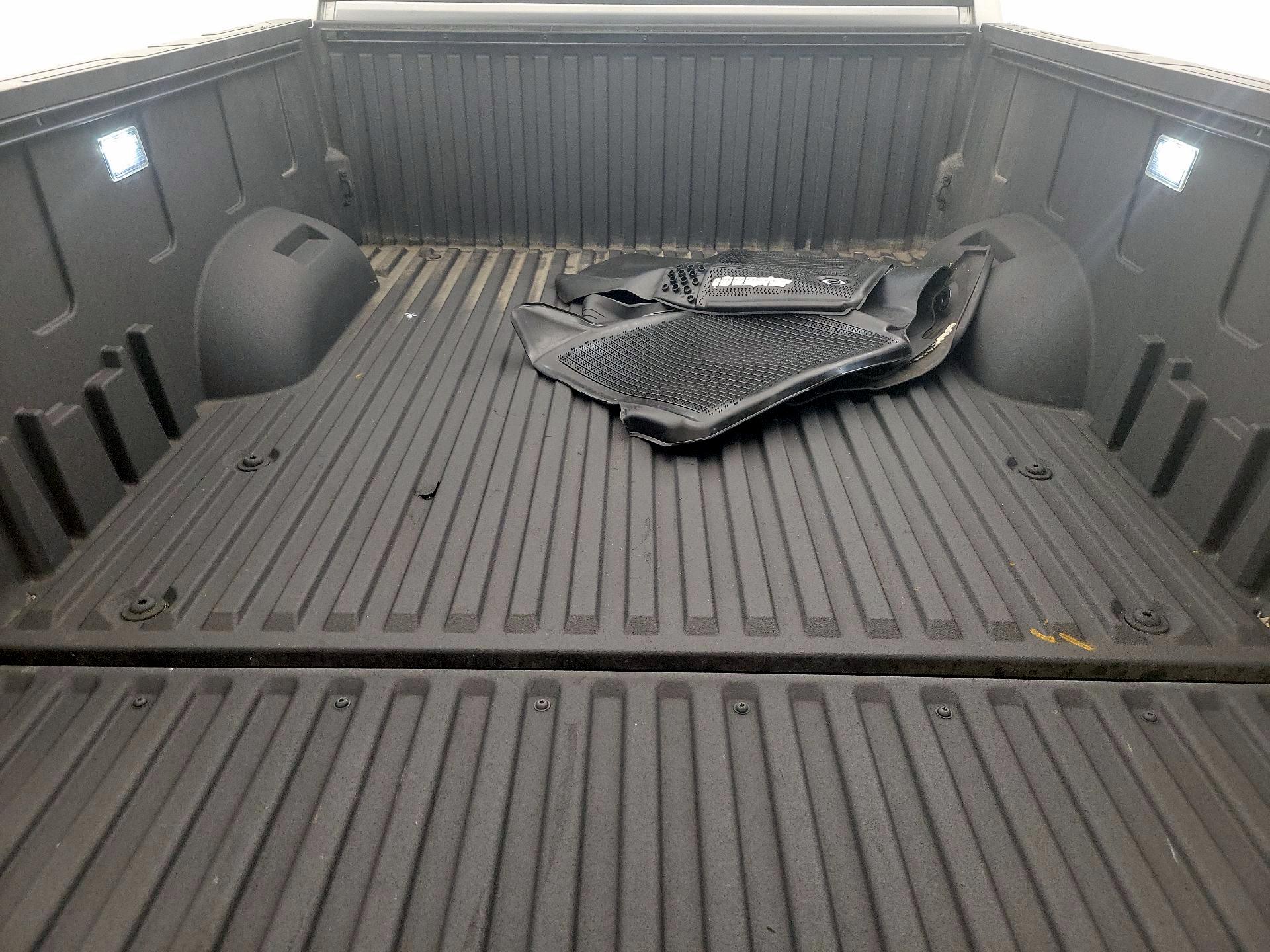 Thumbnail: 2023 Toyota Tundra - 19