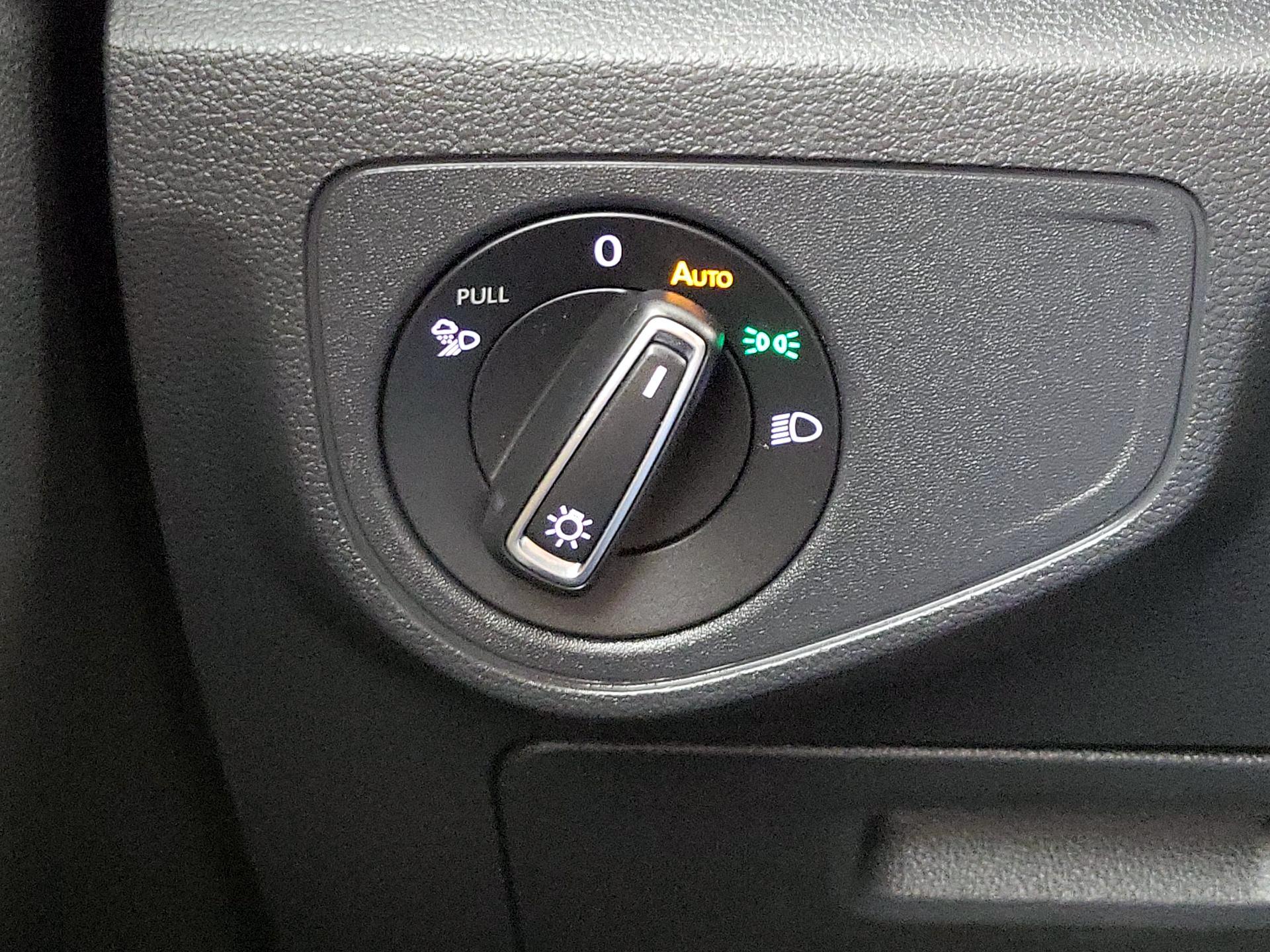 Thumbnail: 2023 Volkswagen Atlas - 13