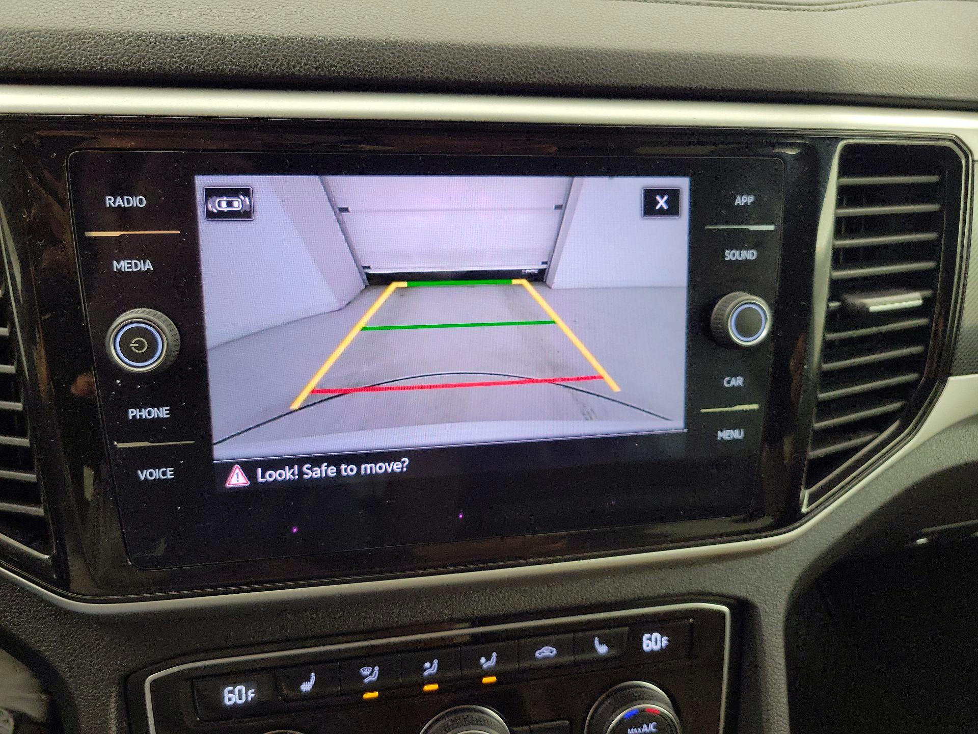 Thumbnail: 2023 Volkswagen Atlas - 14