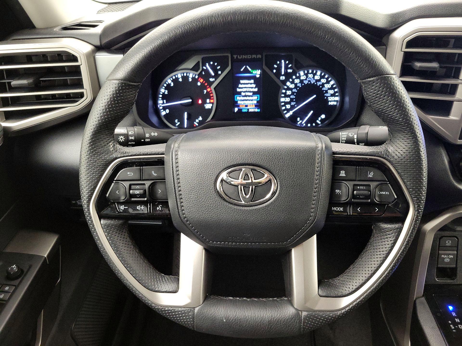 Thumbnail: 2022 Toyota Tundra - 10