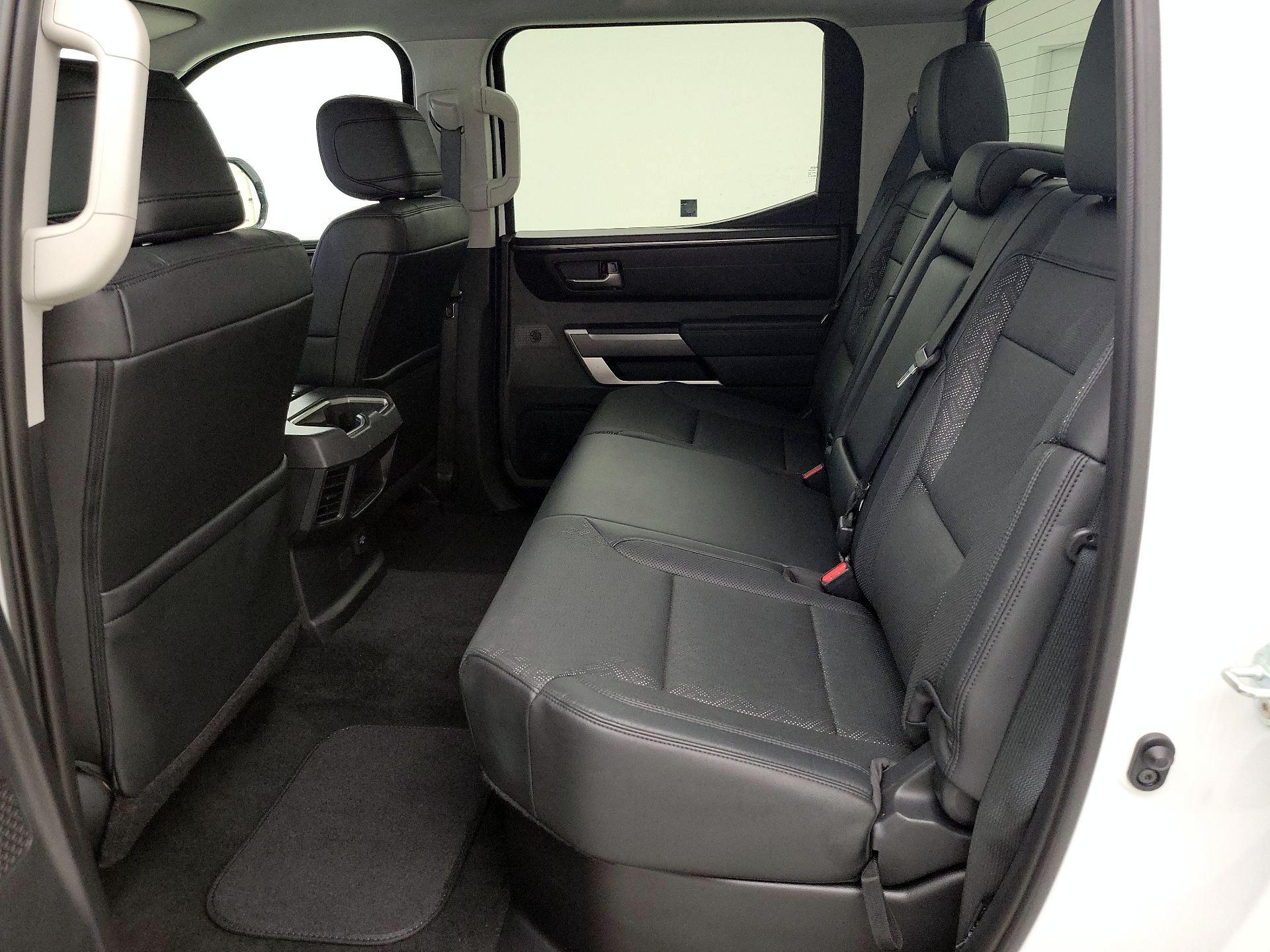 Thumbnail: 2022 Toyota Tundra - 19