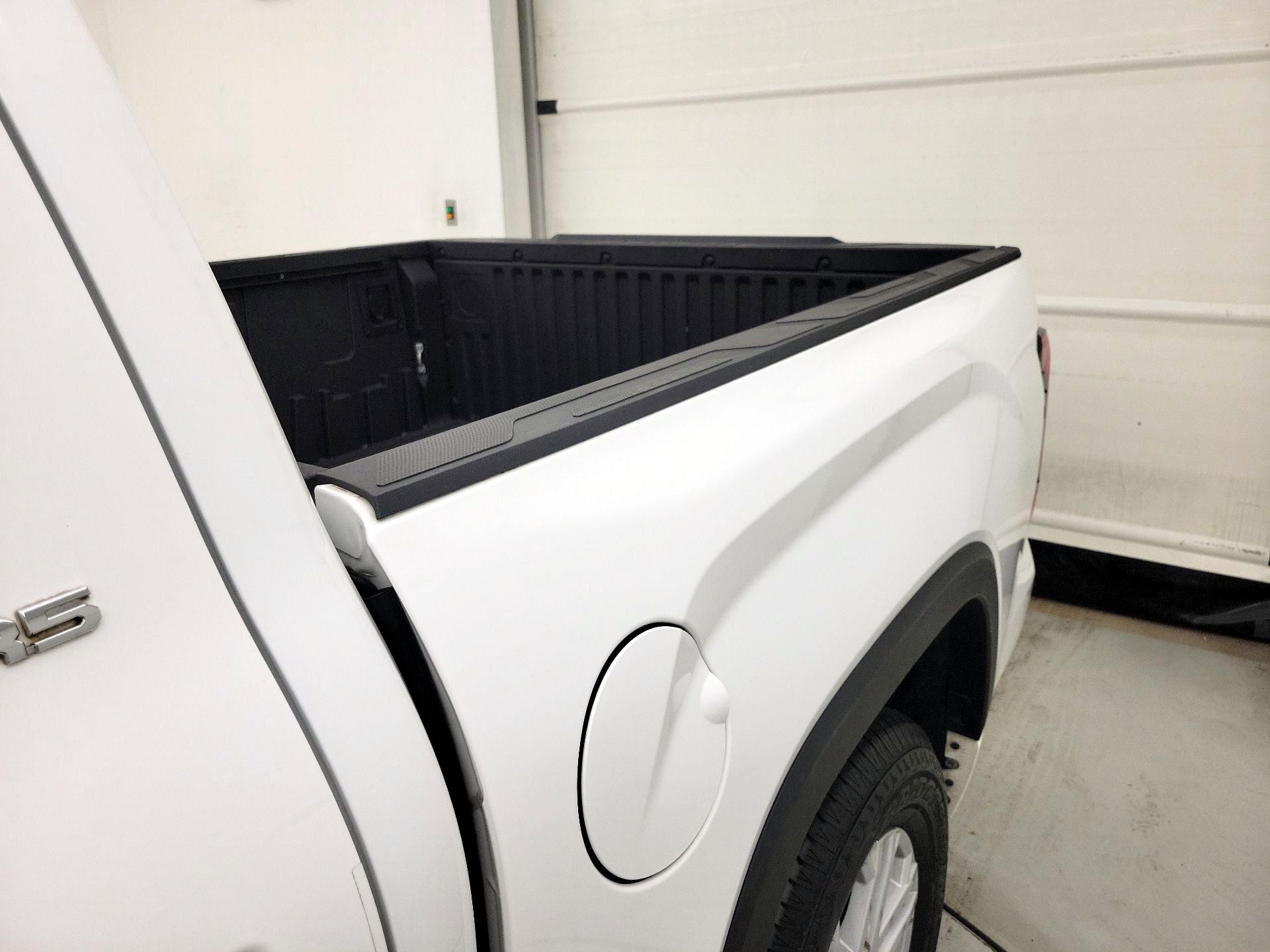 Thumbnail: 2022 Toyota Tundra - 20