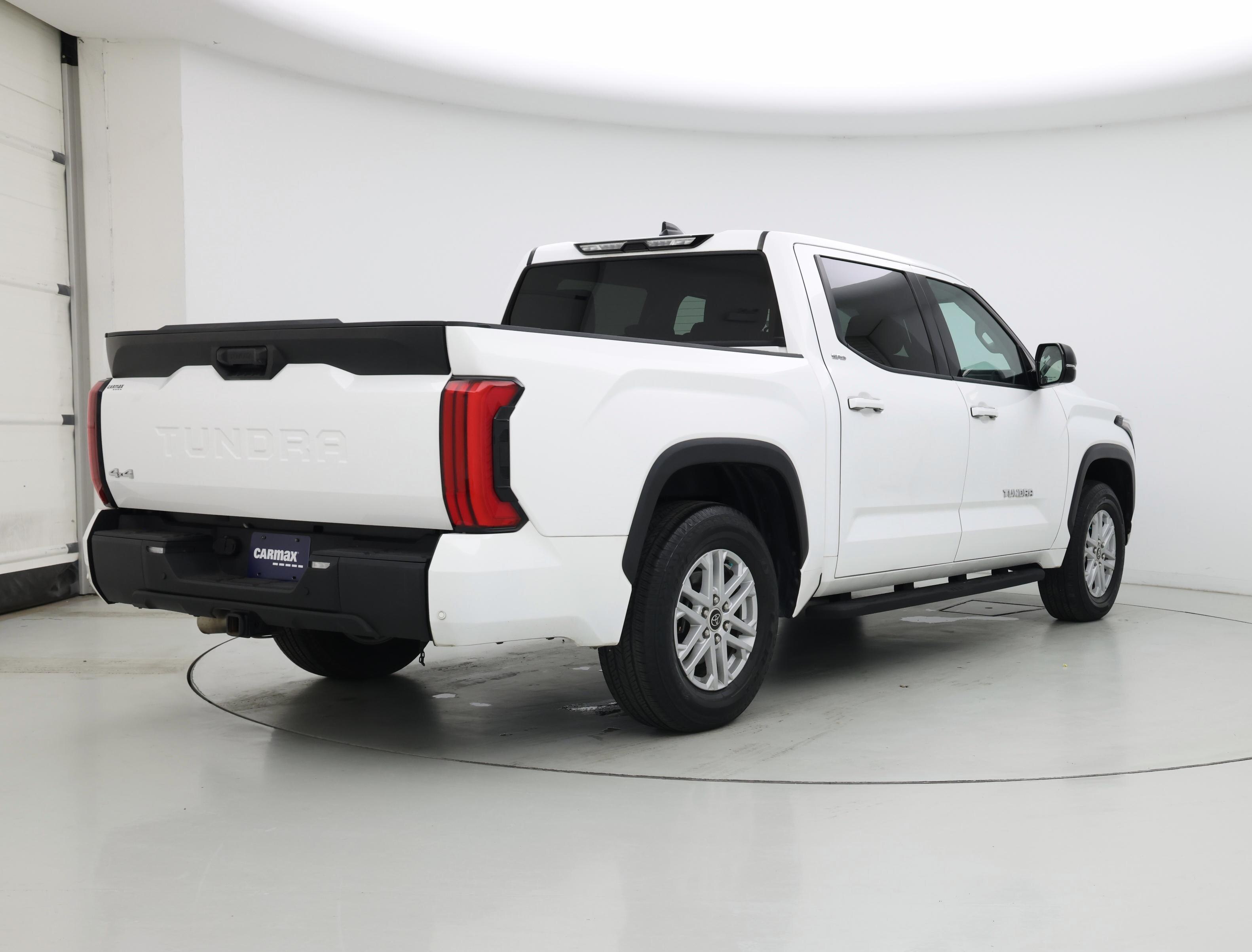 Thumbnail: 2022 Toyota Tundra - 8