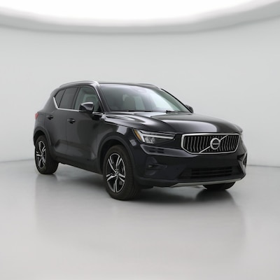 2023 Volvo XC40 B5 Plus Bright Theme