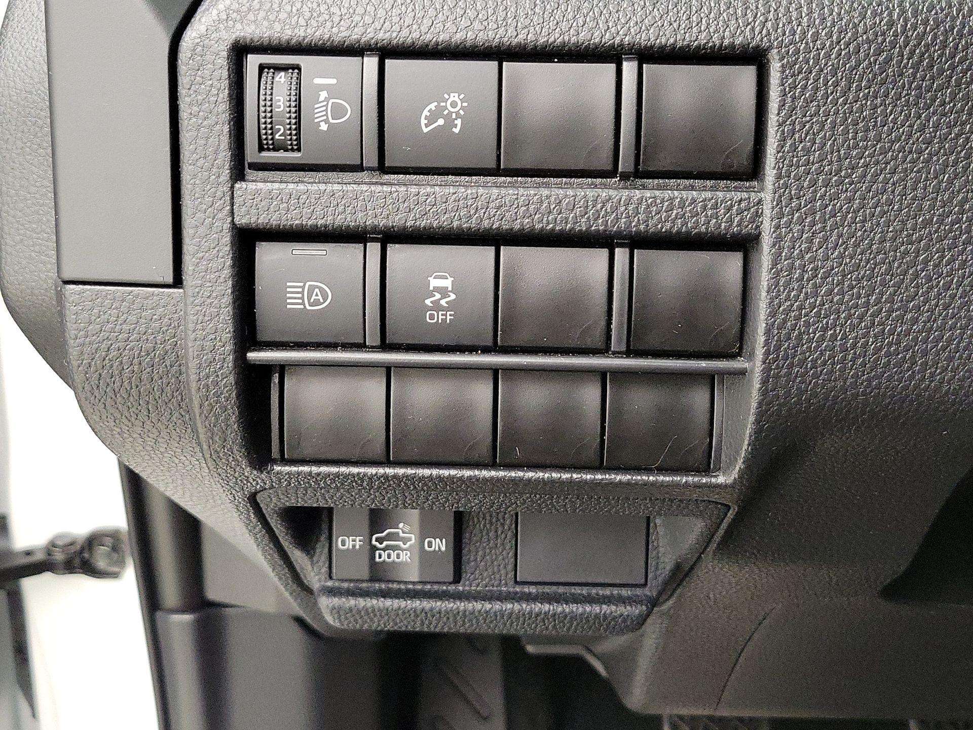 Thumbnail: 2024 Toyota Tacoma - 13