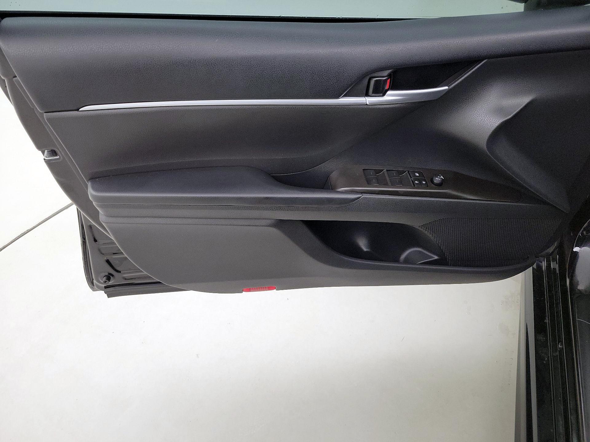 Thumbnail: 2023 Toyota Camry - 12