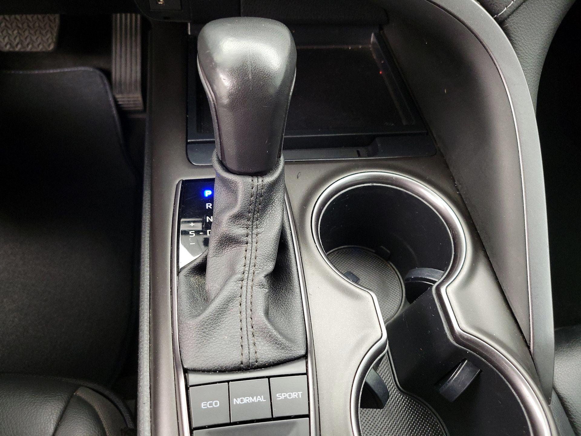 Thumbnail: 2023 Toyota Camry - 17