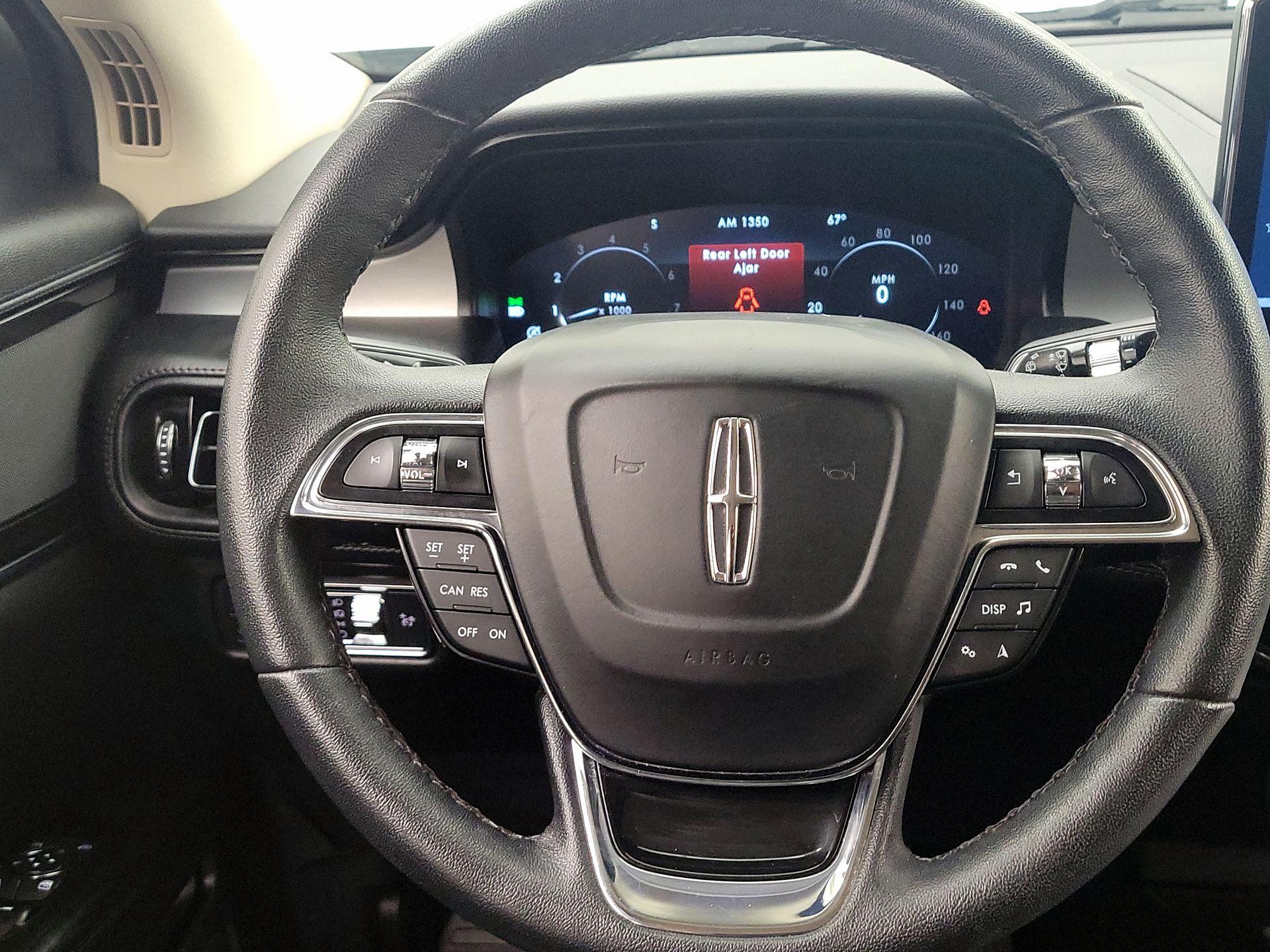 Thumbnail: 2022 Lincoln Nautilus - 10