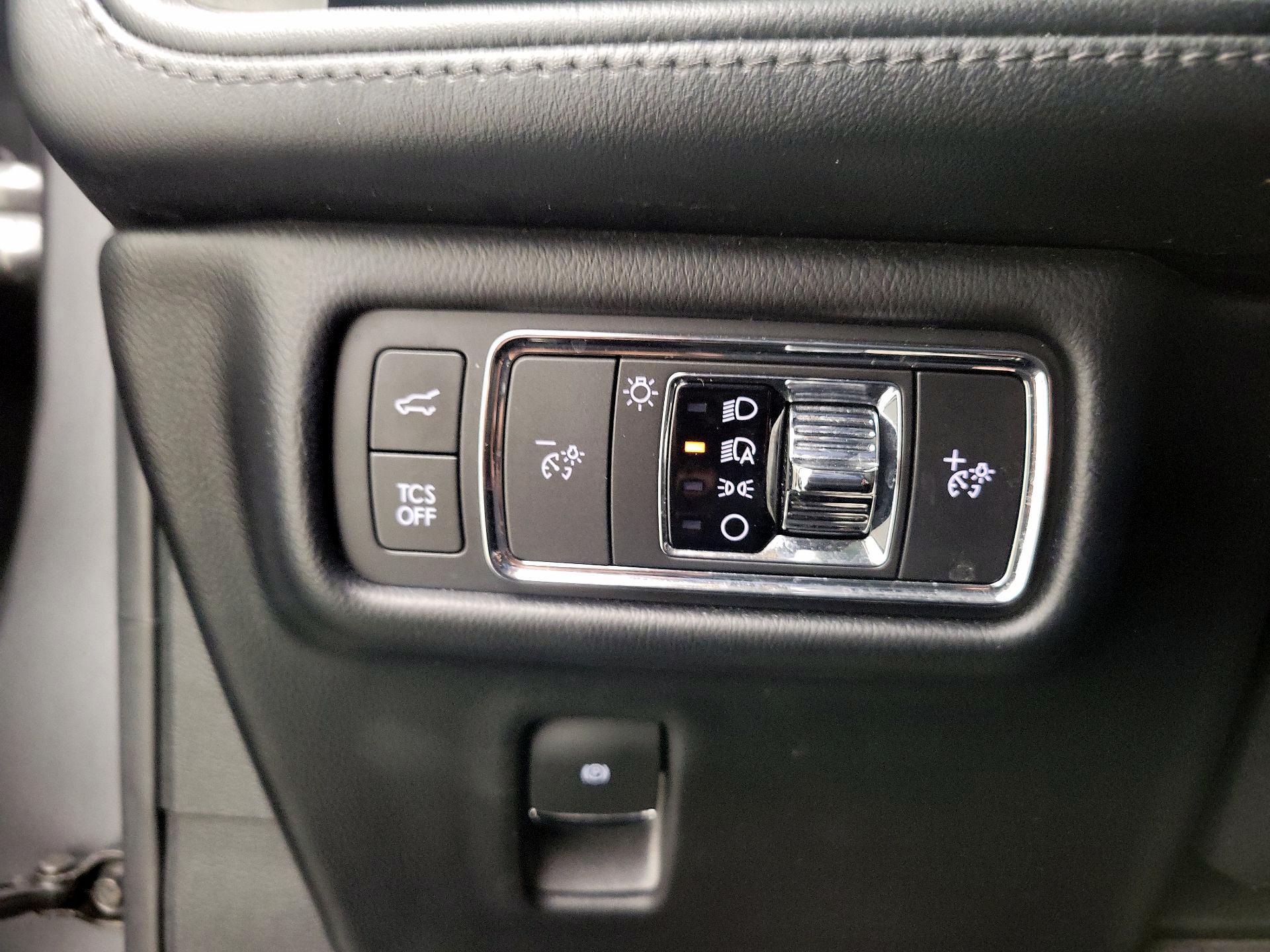 Thumbnail: 2022 Lincoln Nautilus - 13