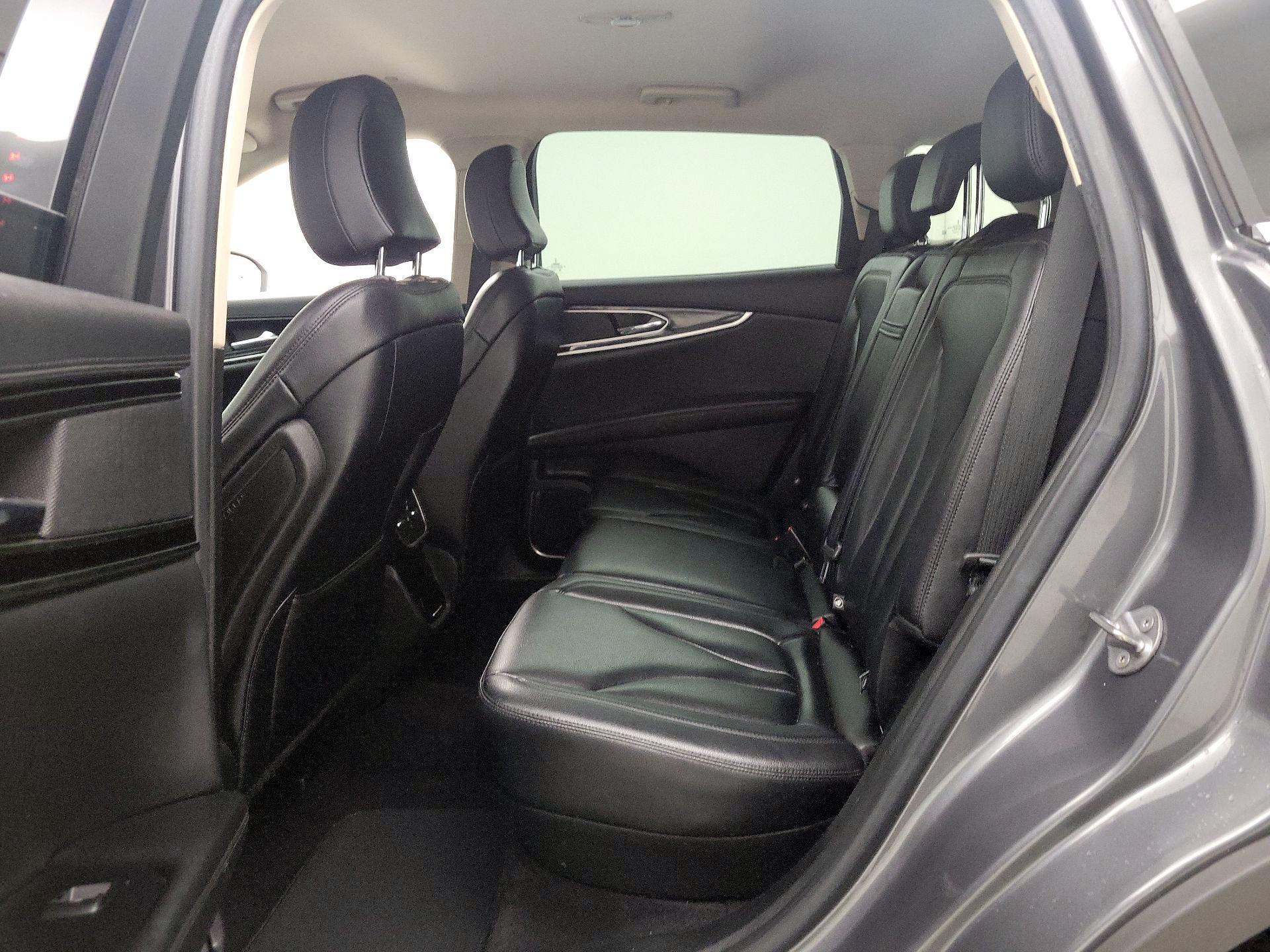 Thumbnail: 2022 Lincoln Nautilus - 20