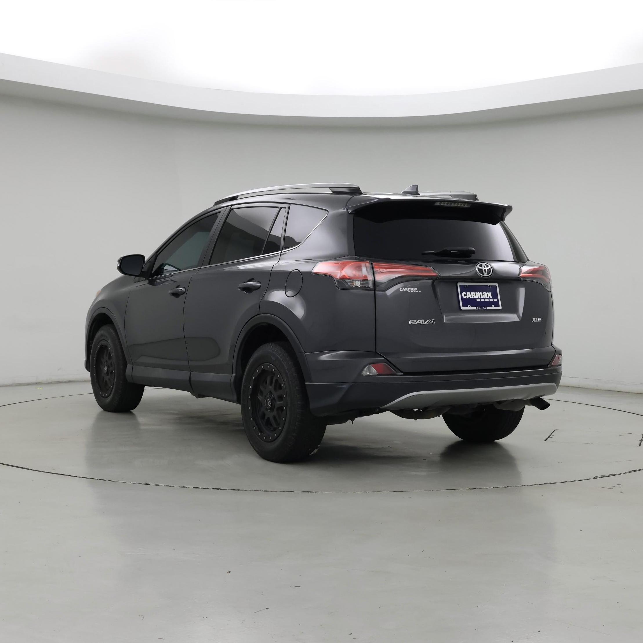 Thumbnail: 2018 Toyota RAV4 - 2