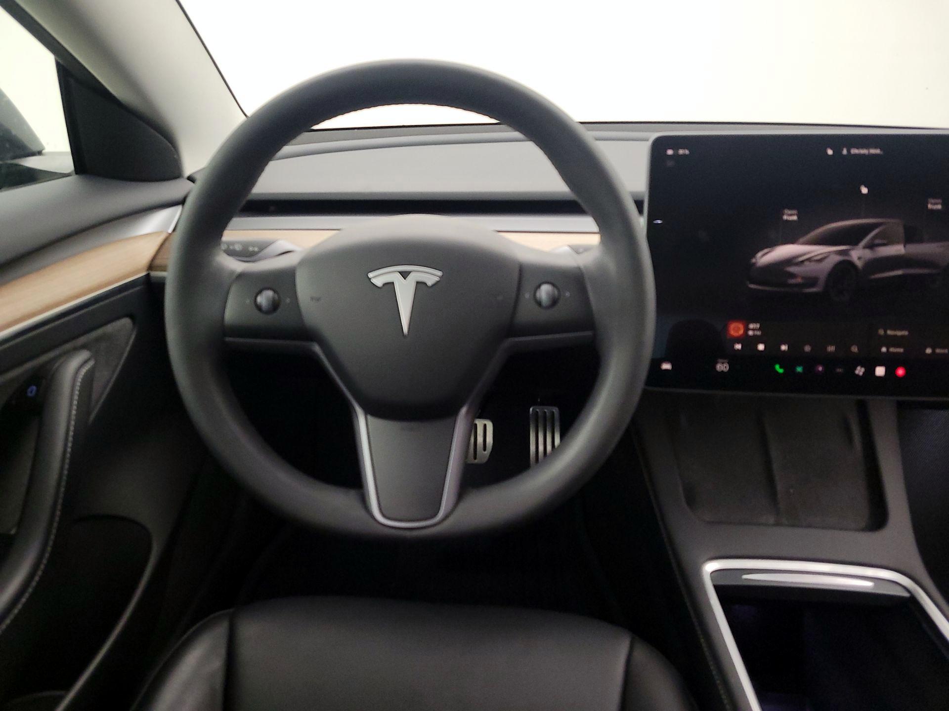 Thumbnail: 2023 Tesla Model 3 - 10