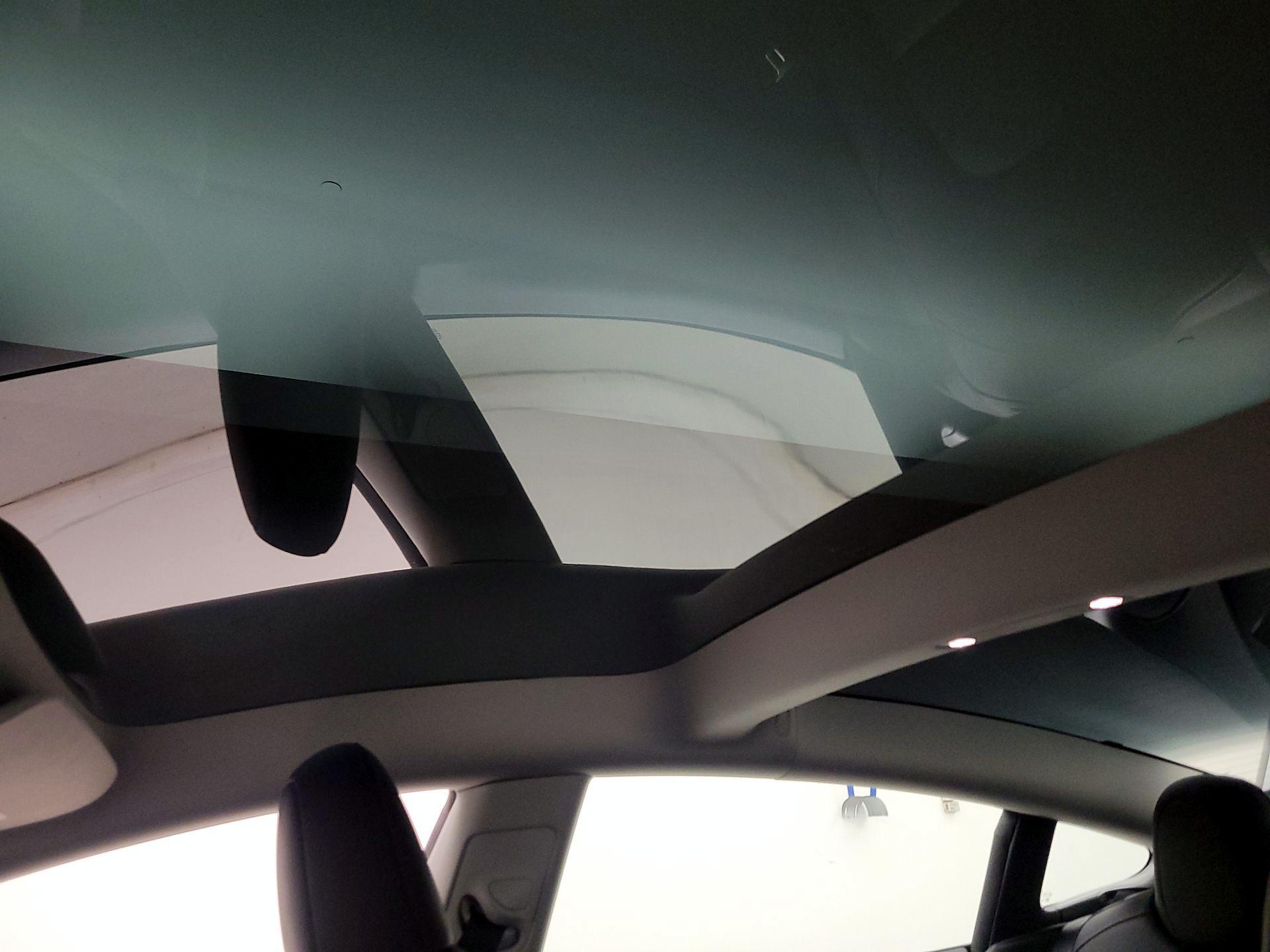 Thumbnail: 2023 Tesla Model 3 - 19