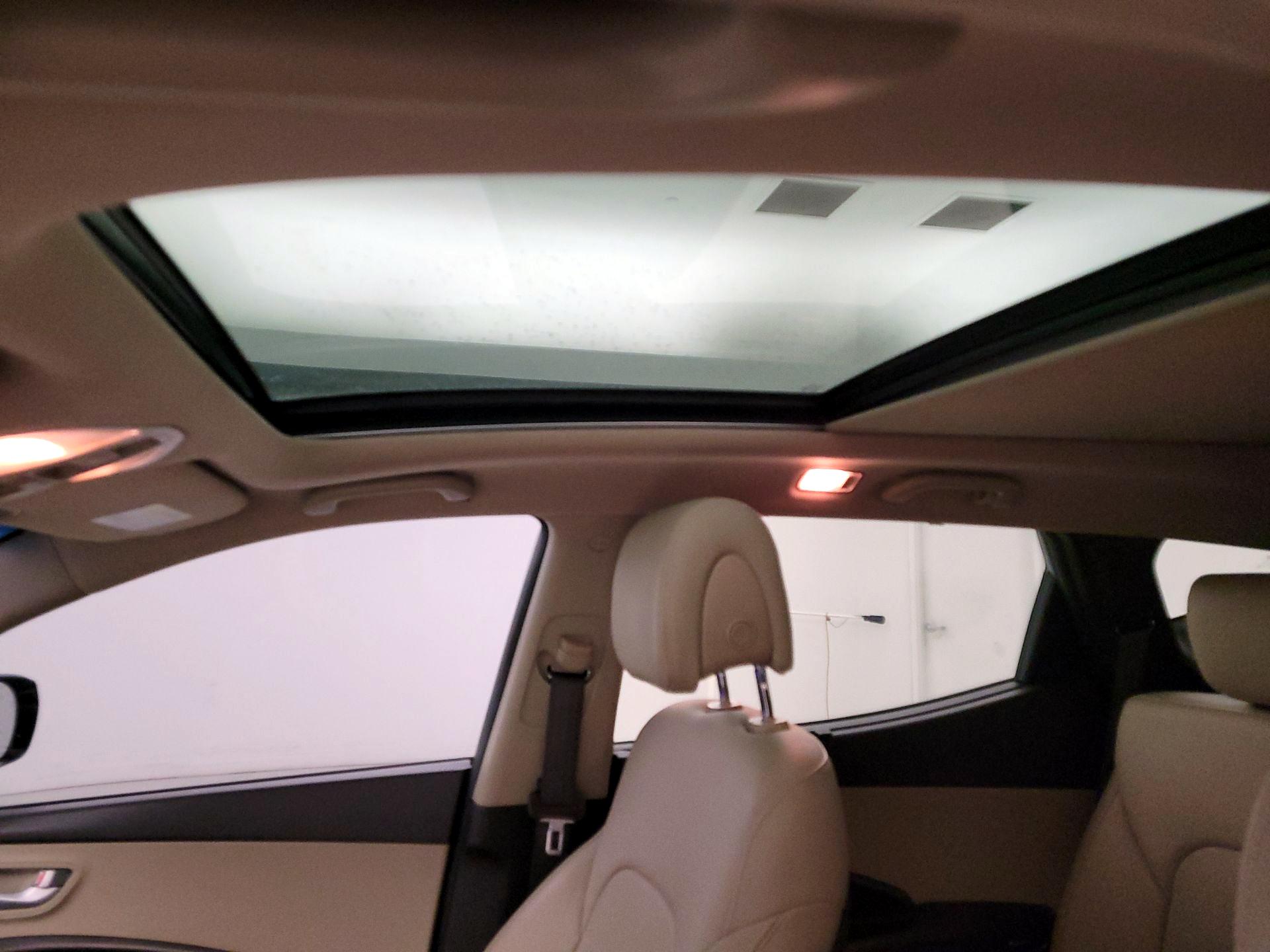 Thumbnail: 2017 Hyundai Santa Fe - 18