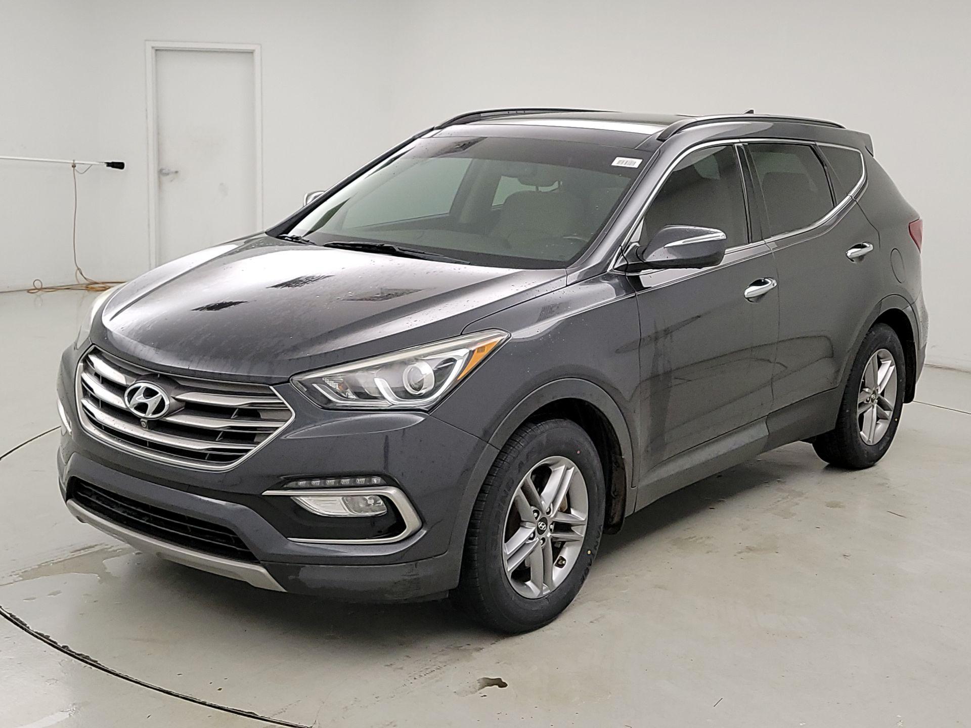 Thumbnail: 2017 Hyundai Santa Fe - 3