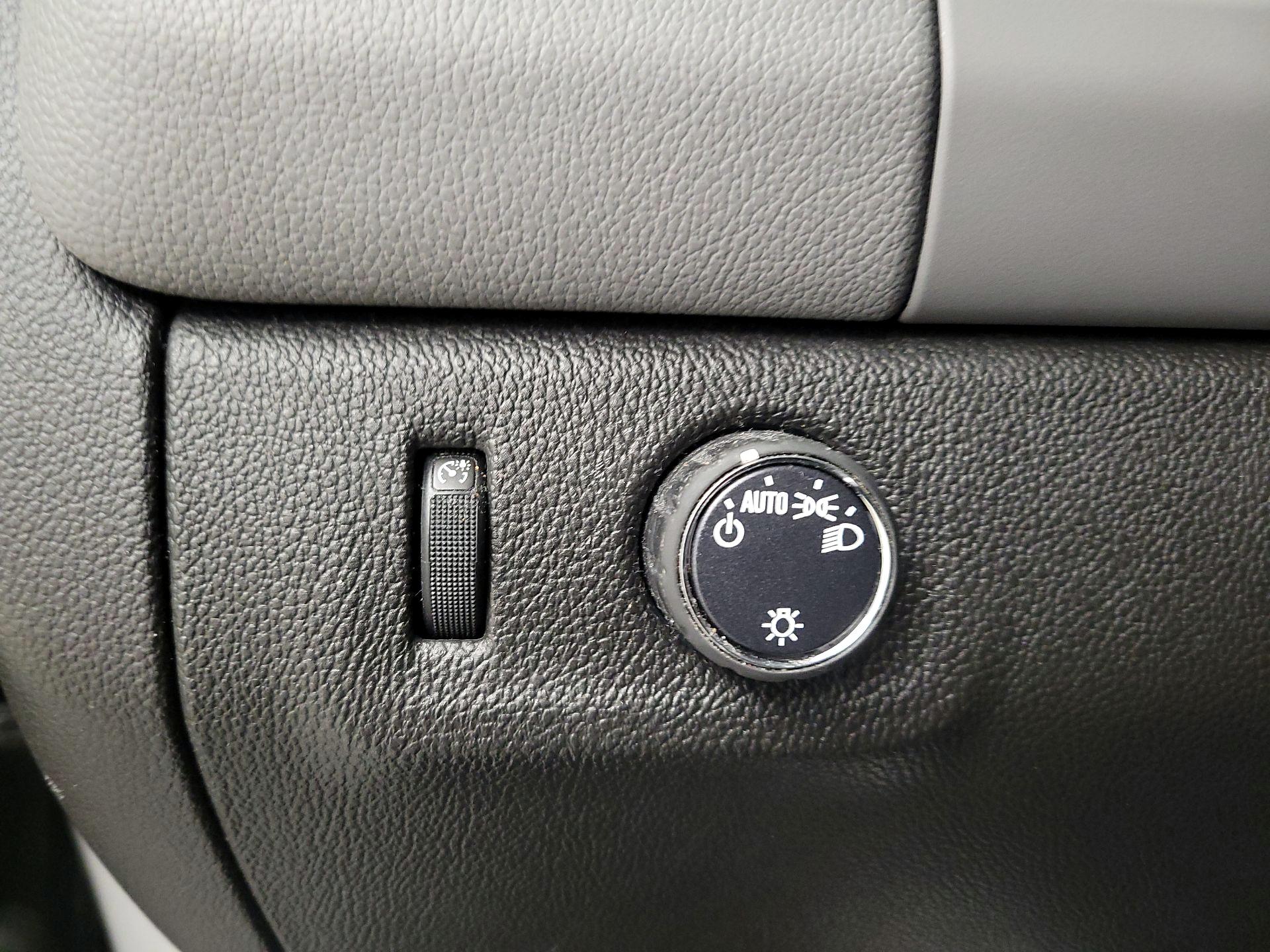 Thumbnail: 2020 Chevrolet Colorado - 13