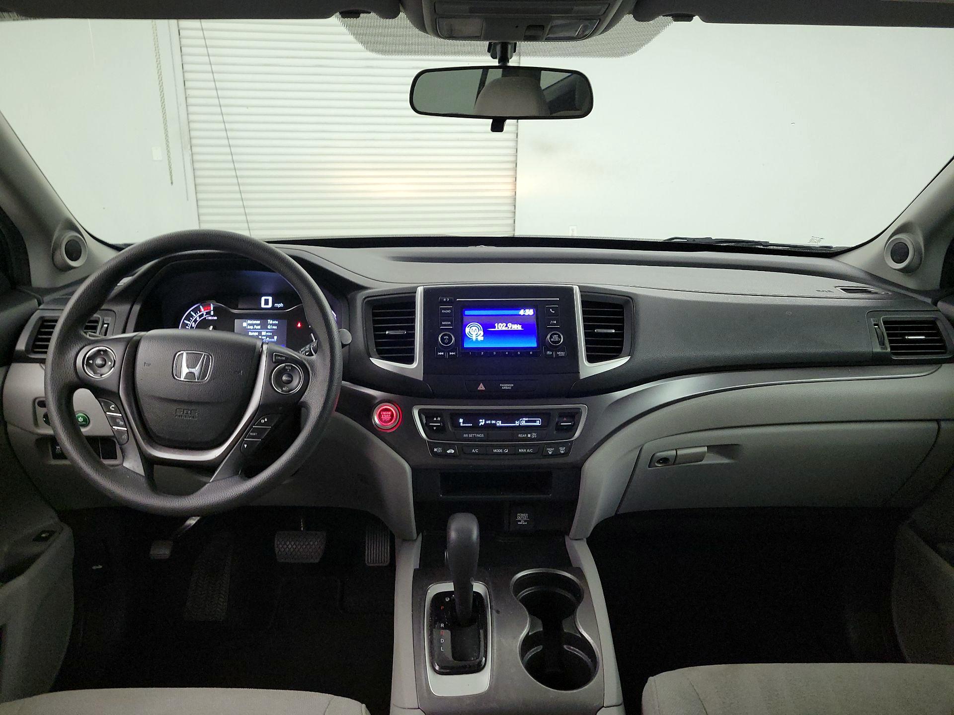 Thumbnail: 2018 Honda Pilot - 9