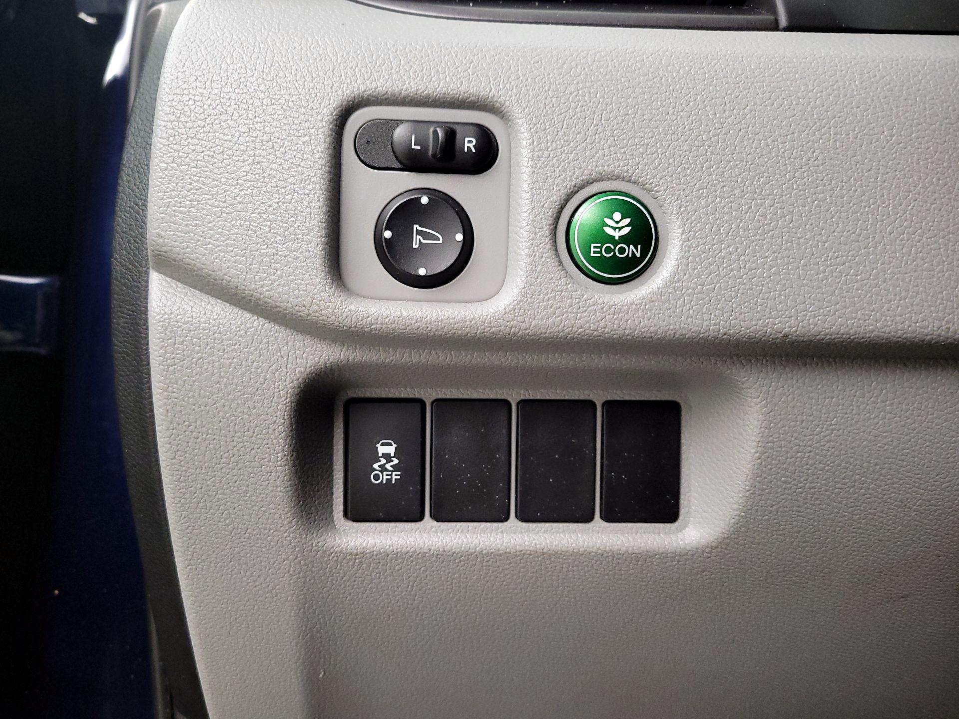 Thumbnail: 2018 Honda Pilot - 13