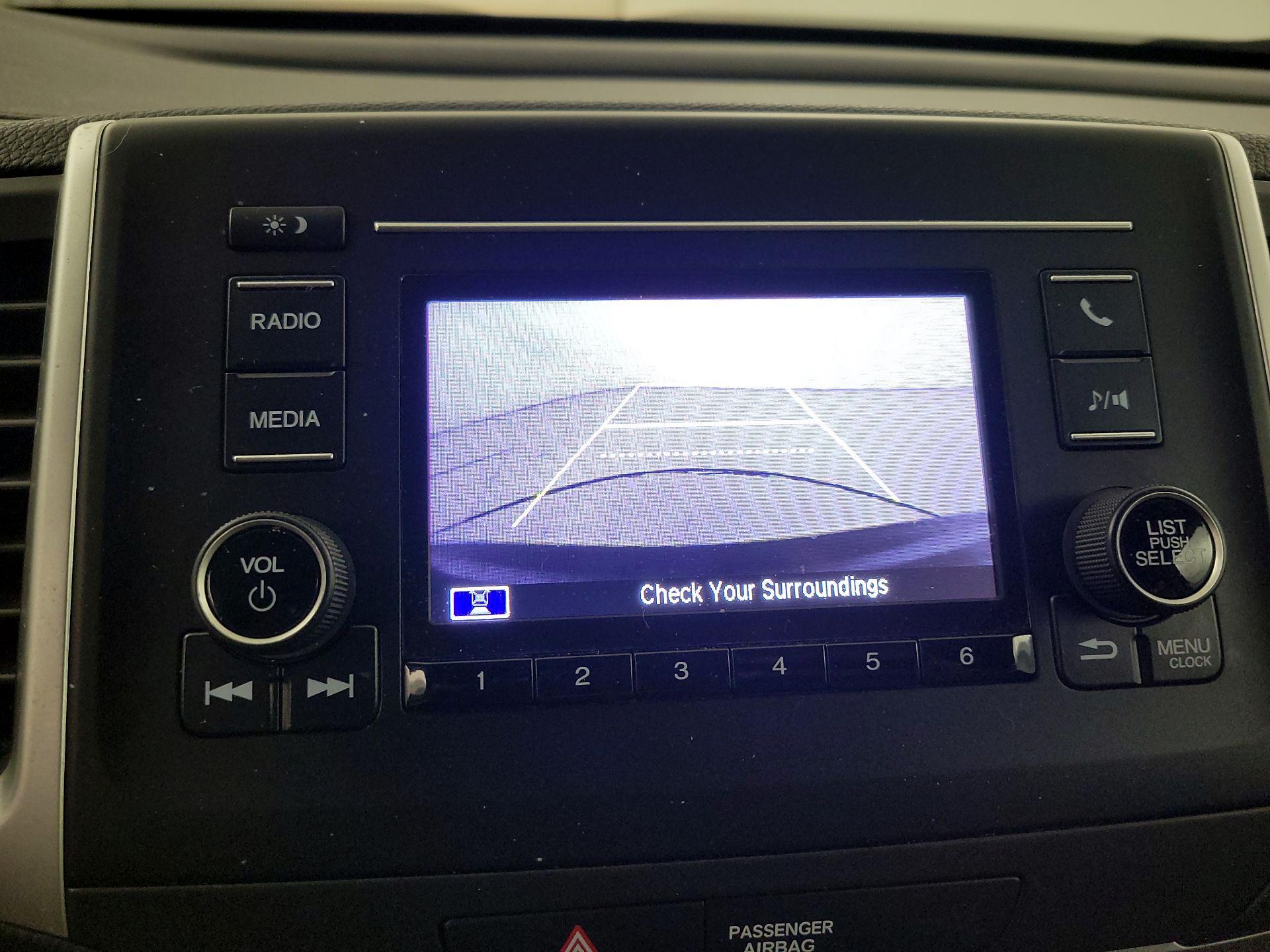 Thumbnail: 2018 Honda Pilot - 14