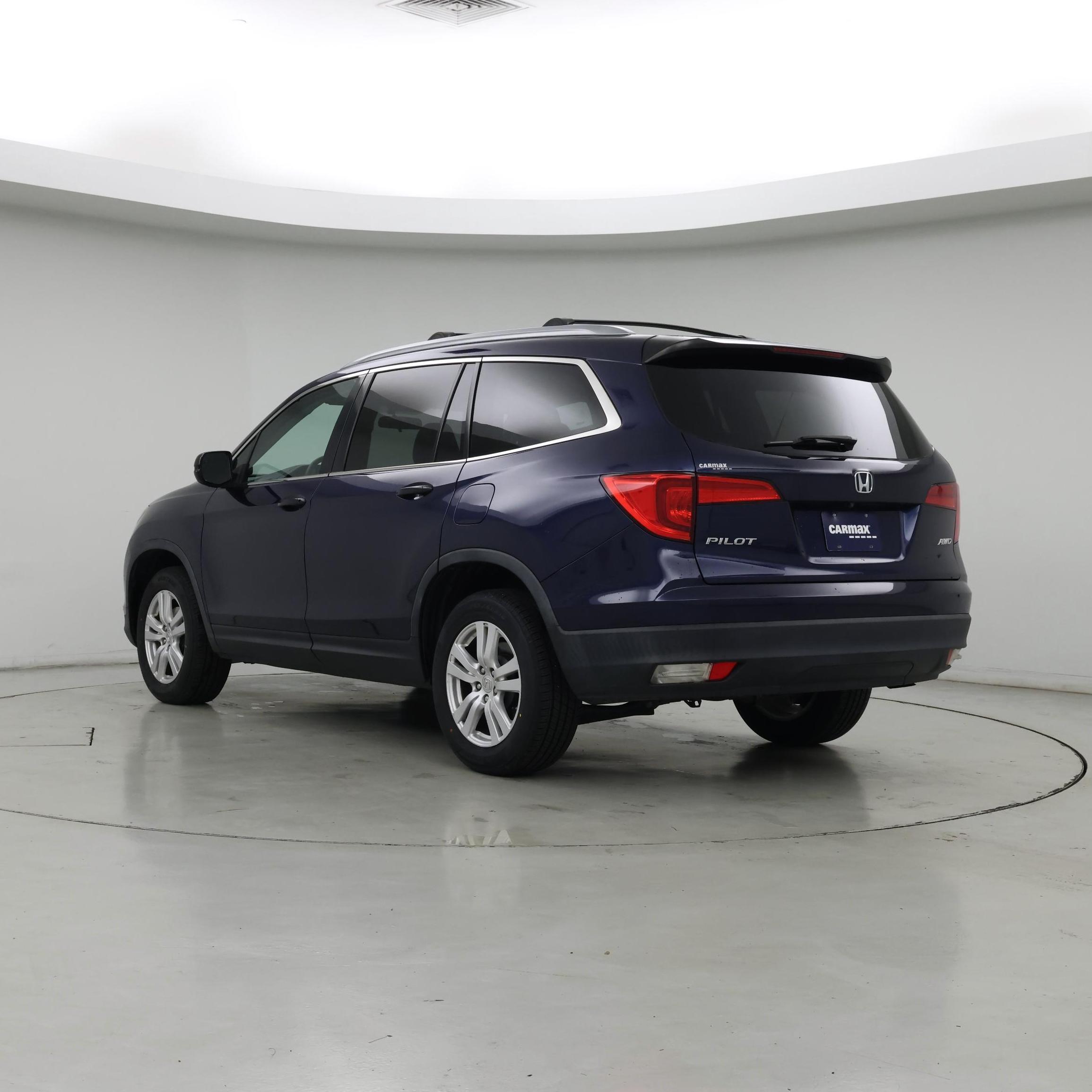 Thumbnail: 2018 Honda Pilot - 2